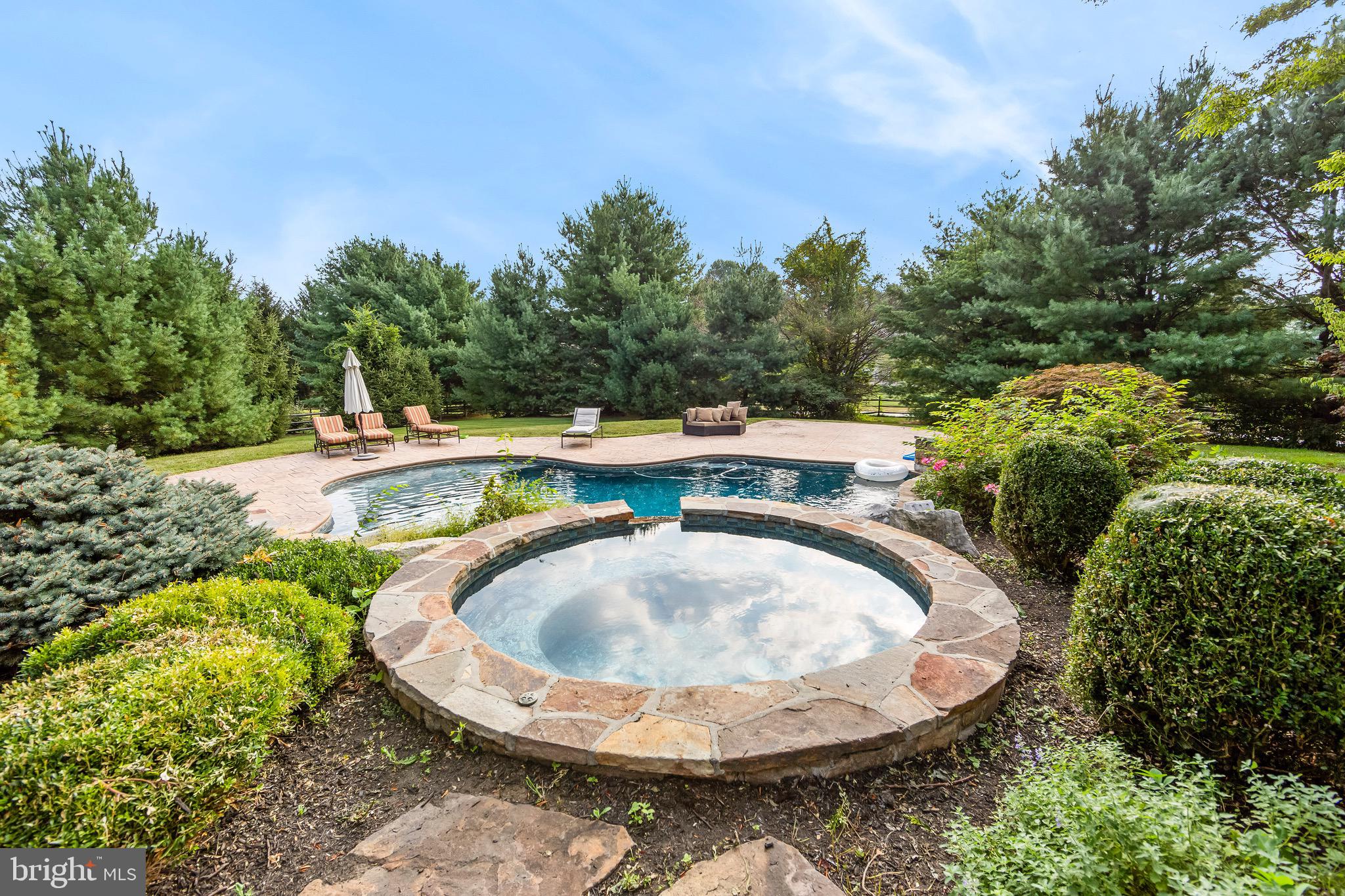 CHANTILLY FARM - Residential