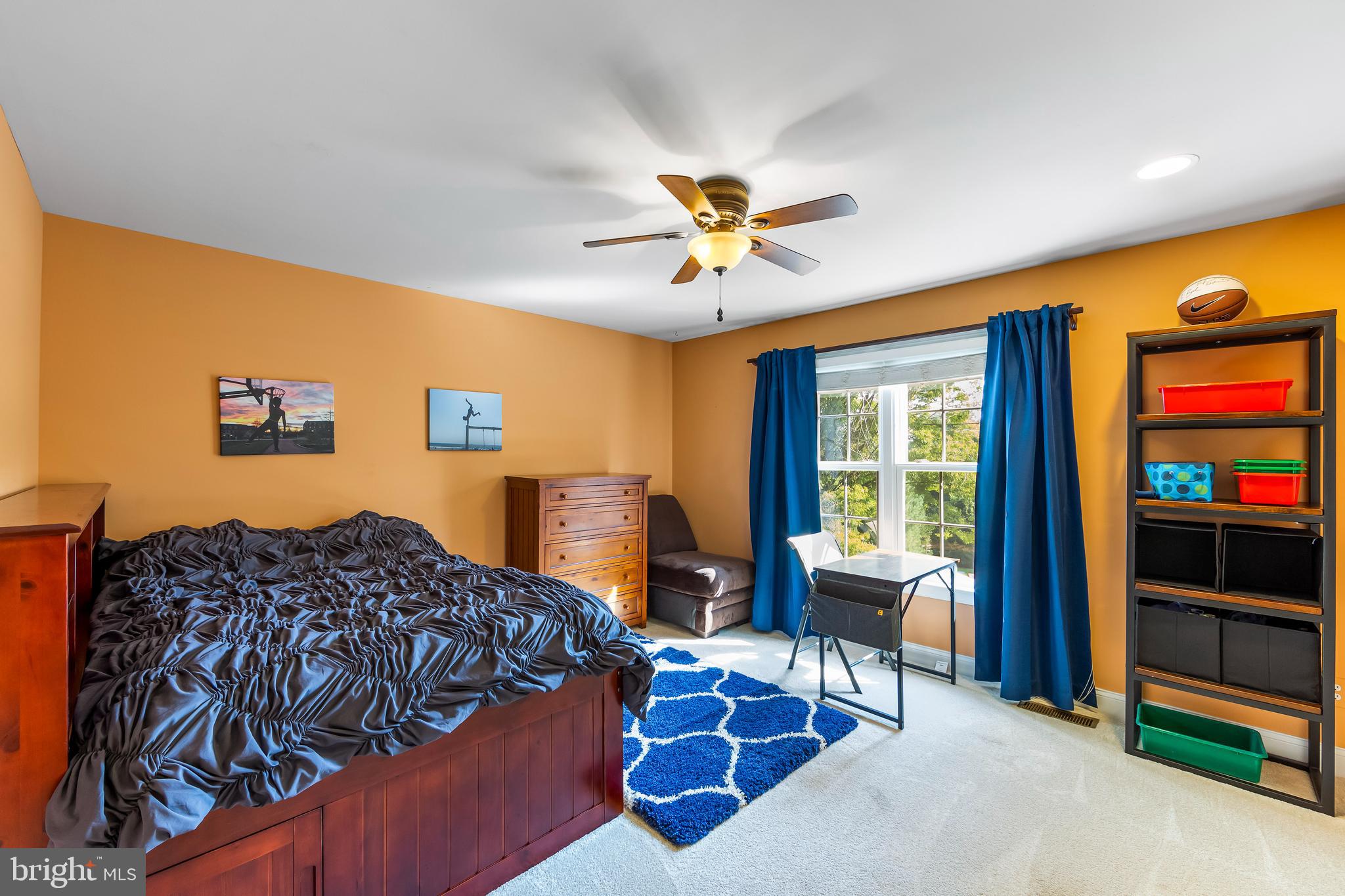 CHANTILLY FARM - Residential