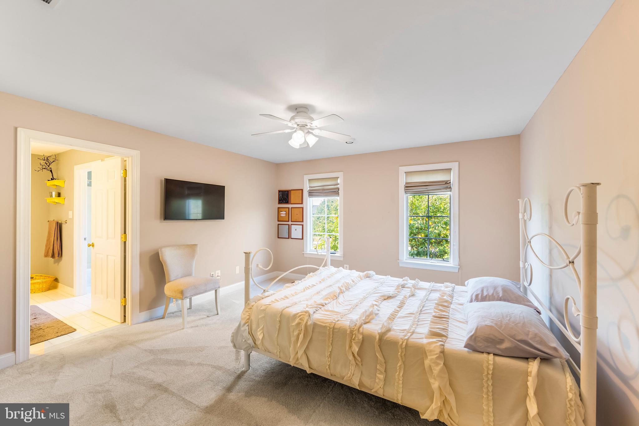 CHANTILLY FARM - Residential