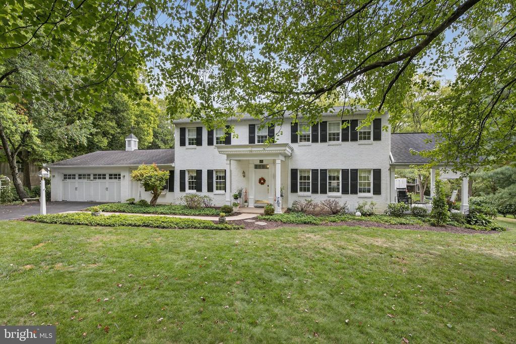 Photo of 494 Northlawn Drive, LANCASTER, PA 17603 (MLS # PALA2076938)