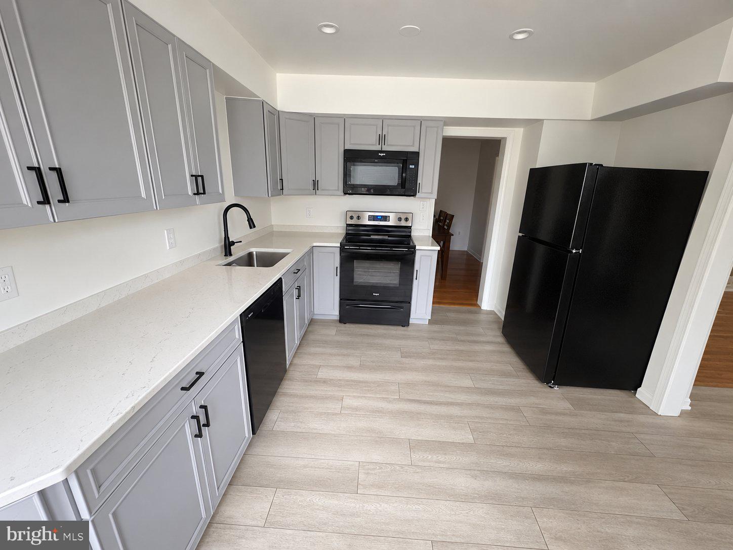 9692 KANFER COURT