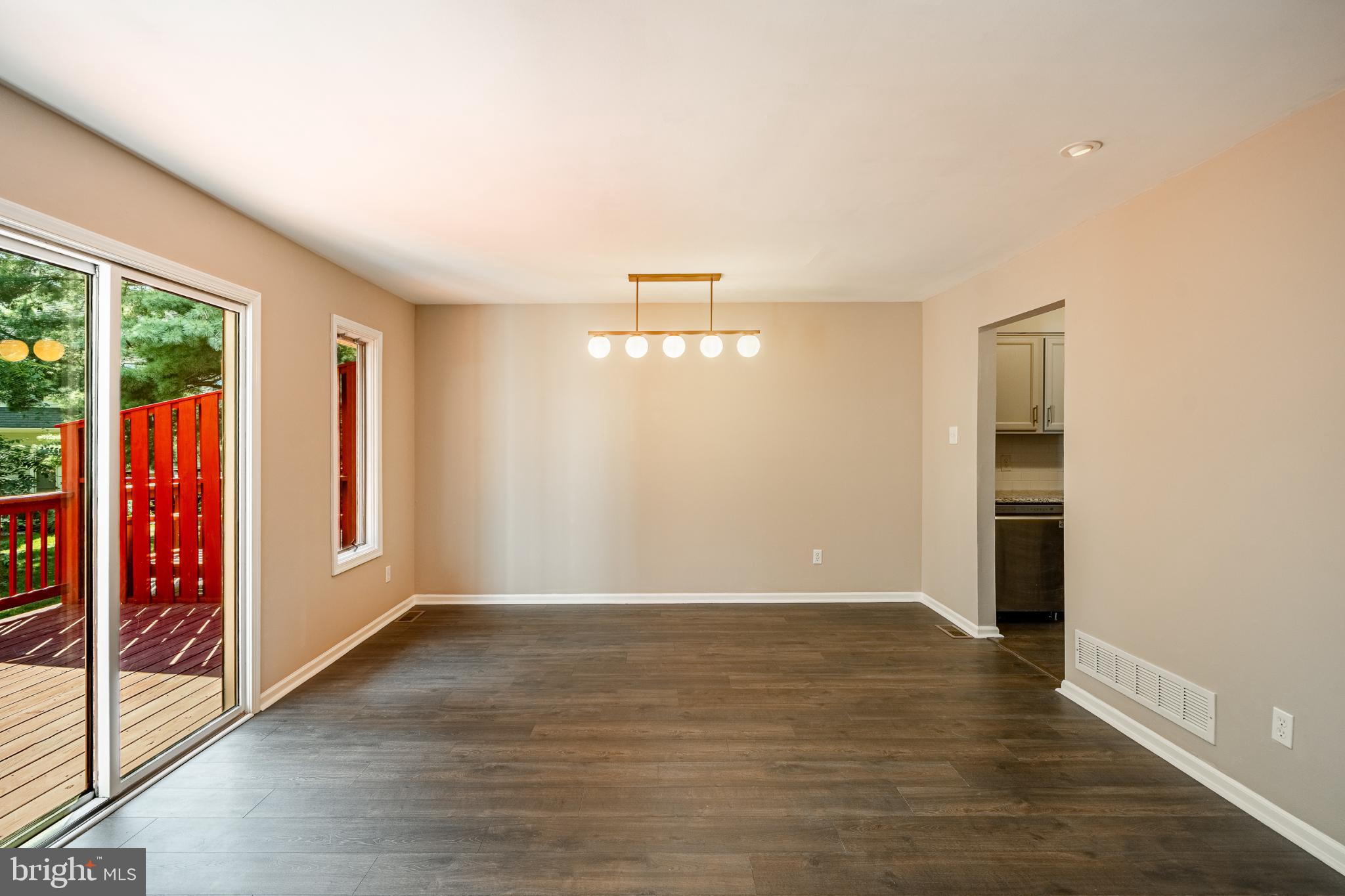 39 E JONATHAN COURT 39