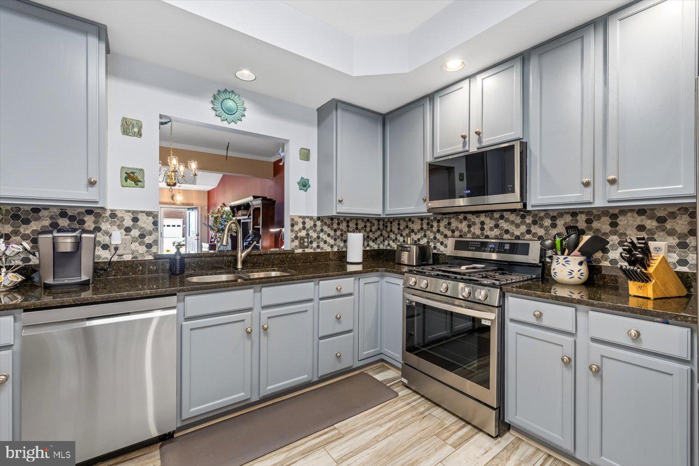 SALEM FIELDS - Residential