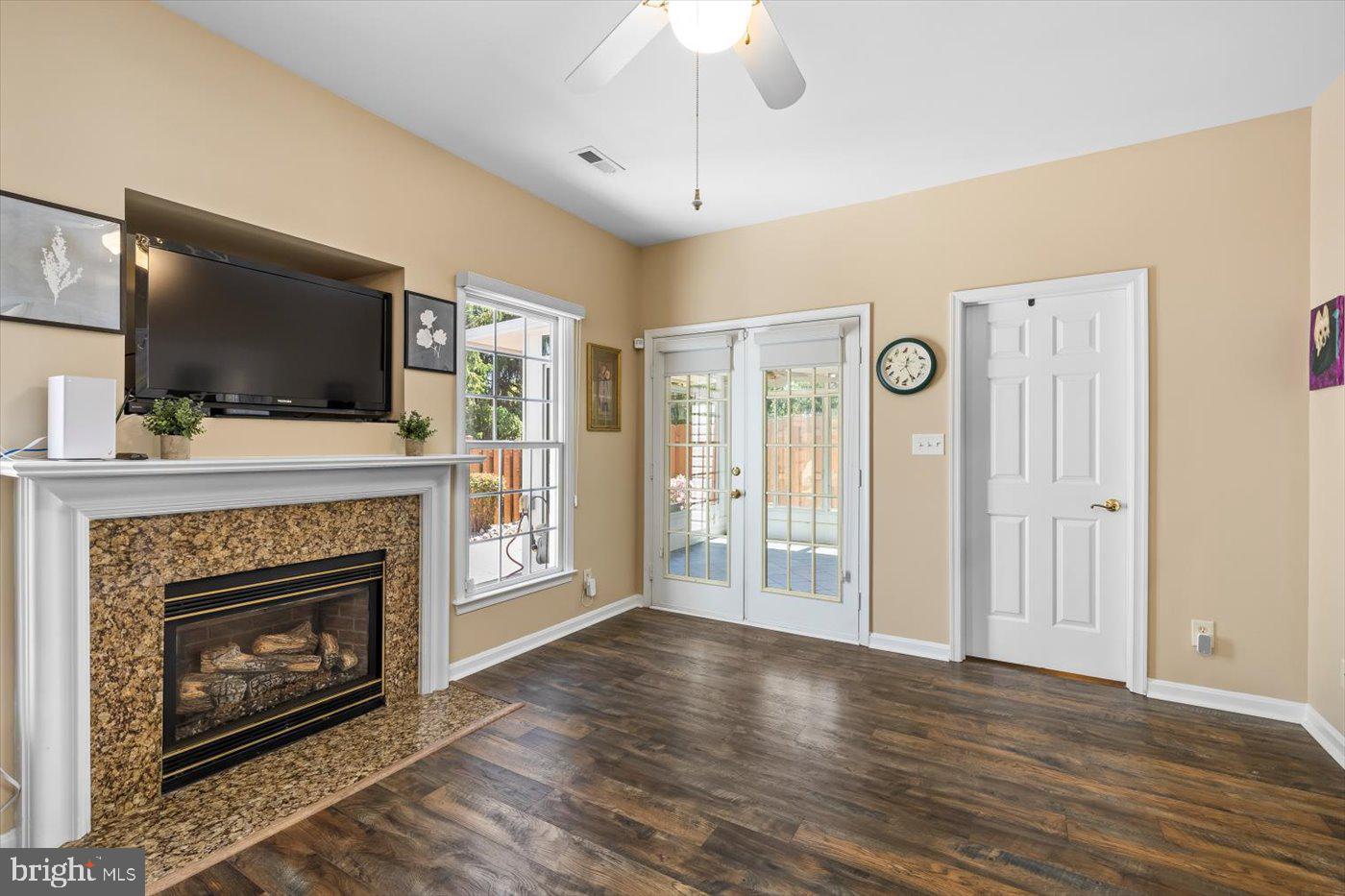 SALEM FIELDS - Residential