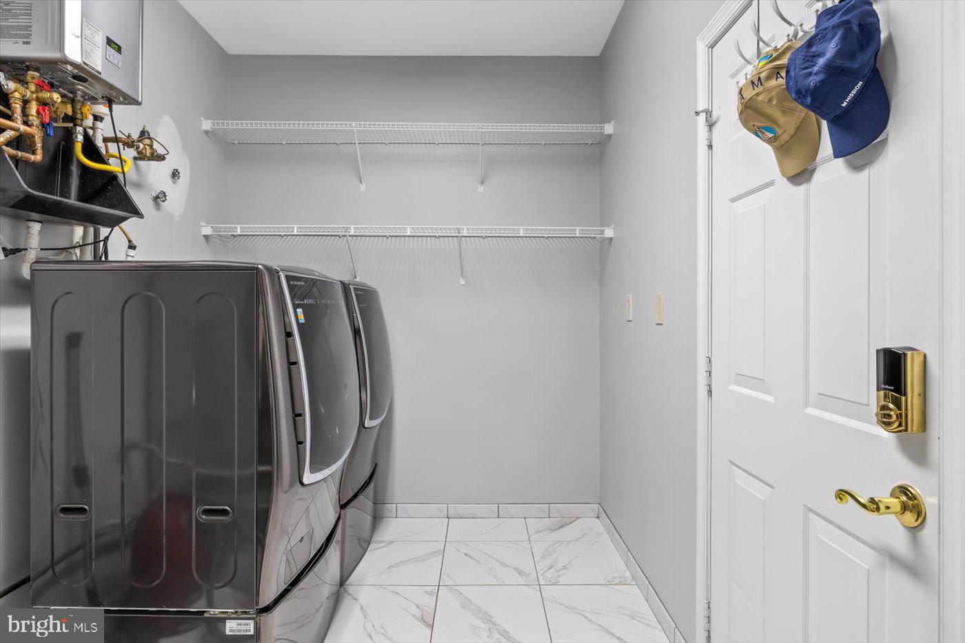 SALEM FIELDS - Residential