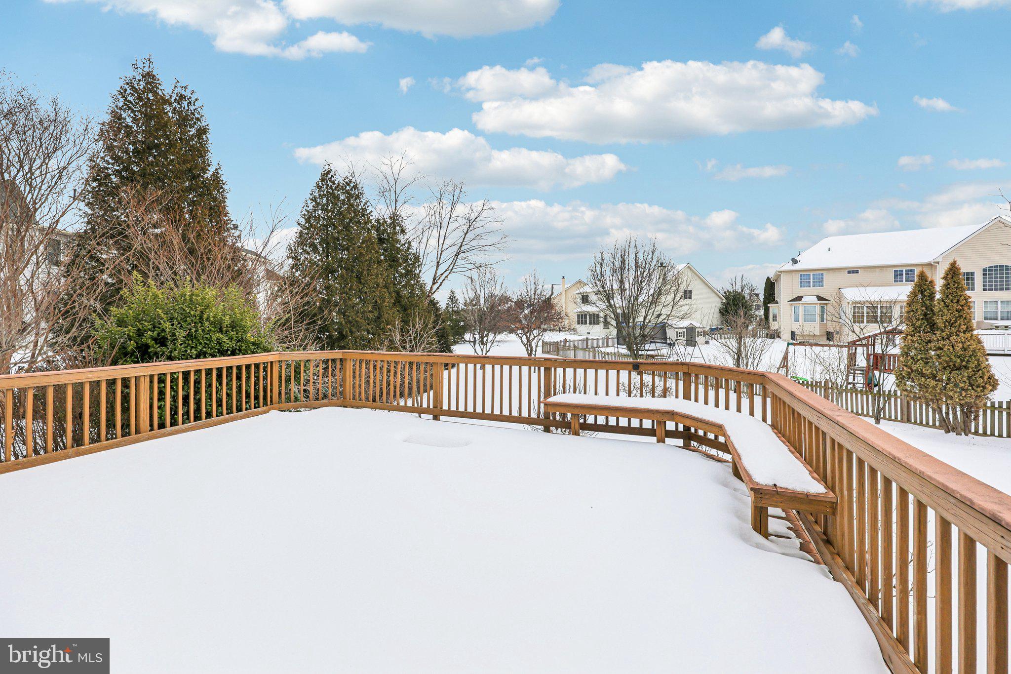 SOUTH RIDING - Residential