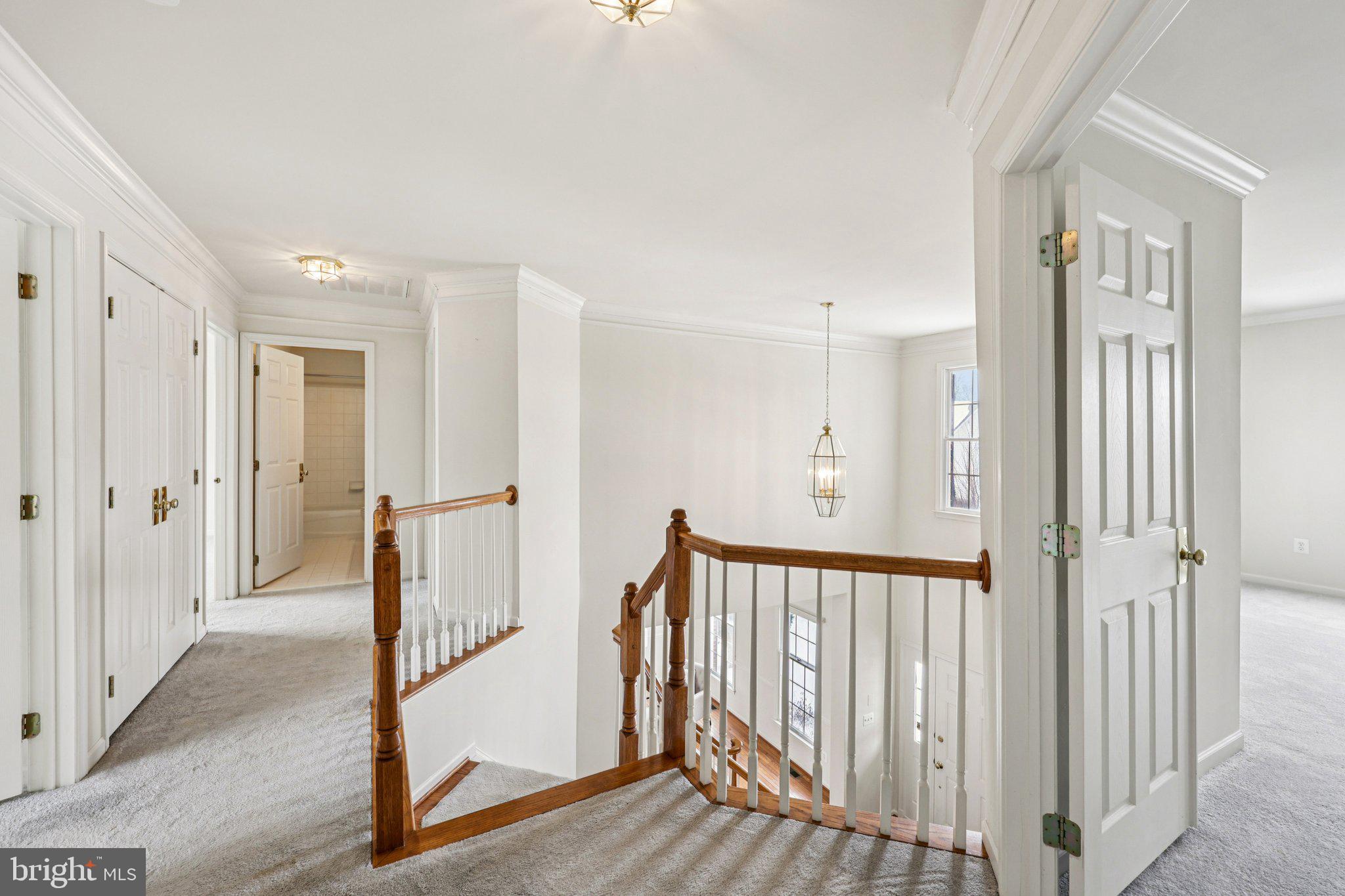 SOUTH RIDING - Residential