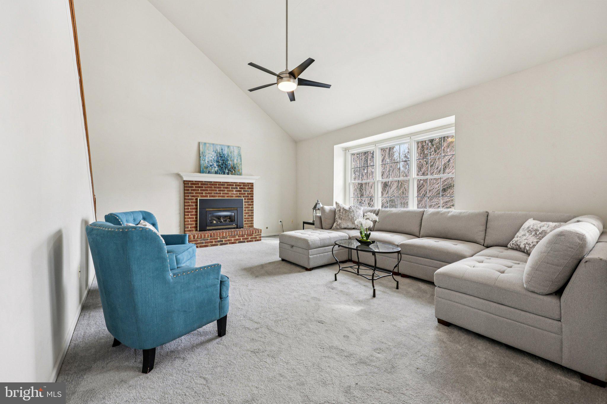 SOUTH RIDING - Residential