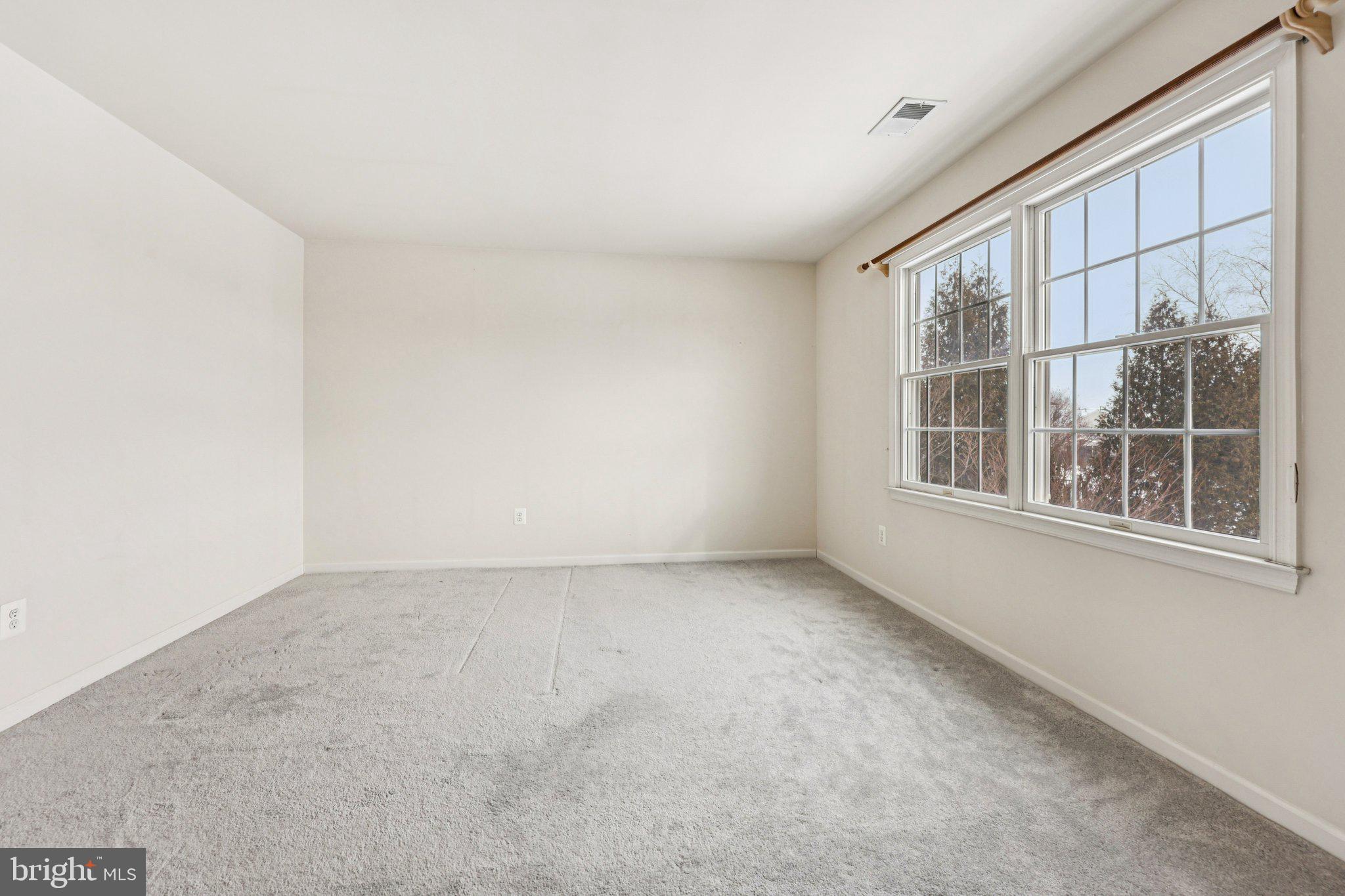 SOUTH RIDING - Residential