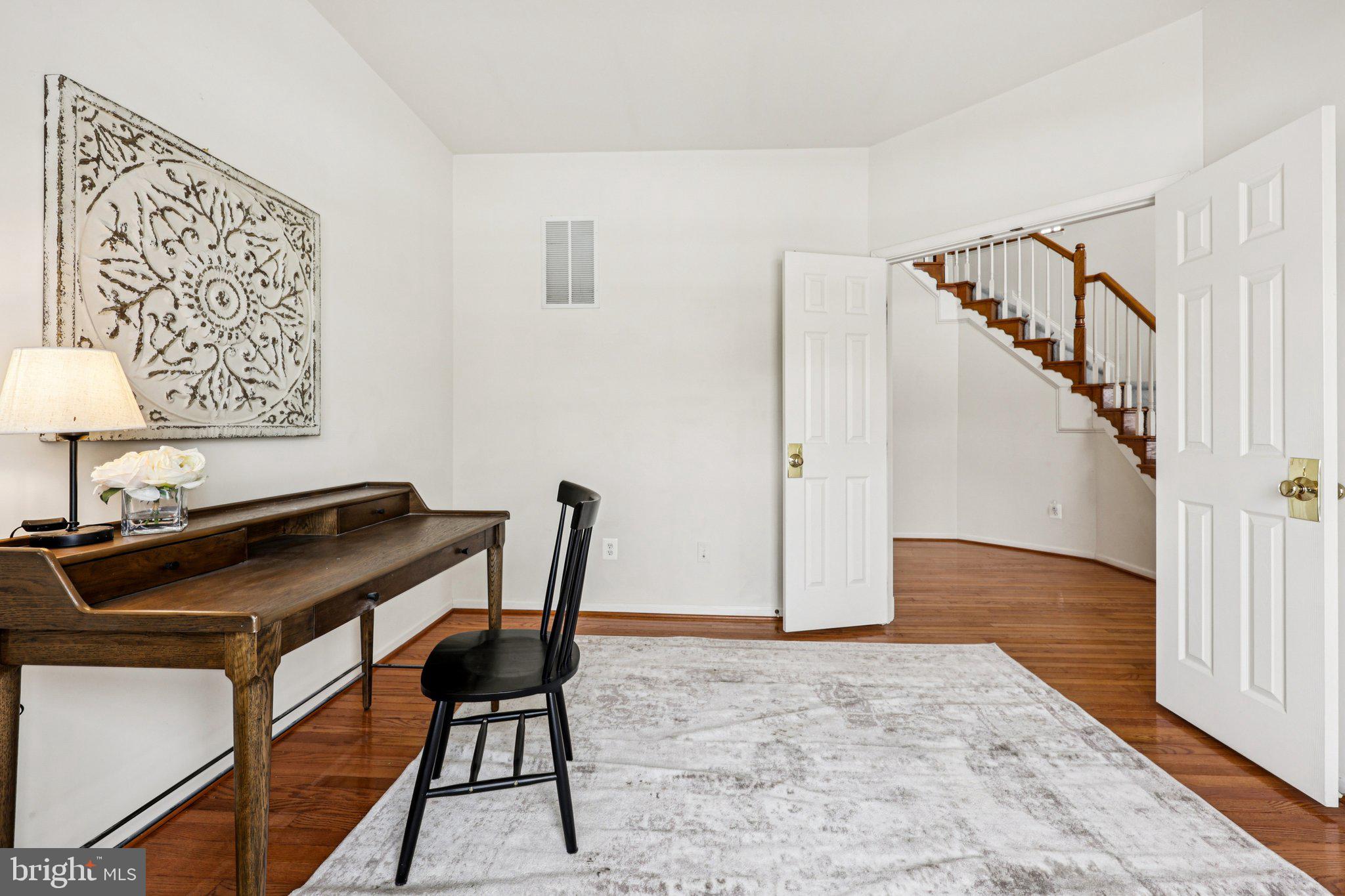 SOUTH RIDING - Residential