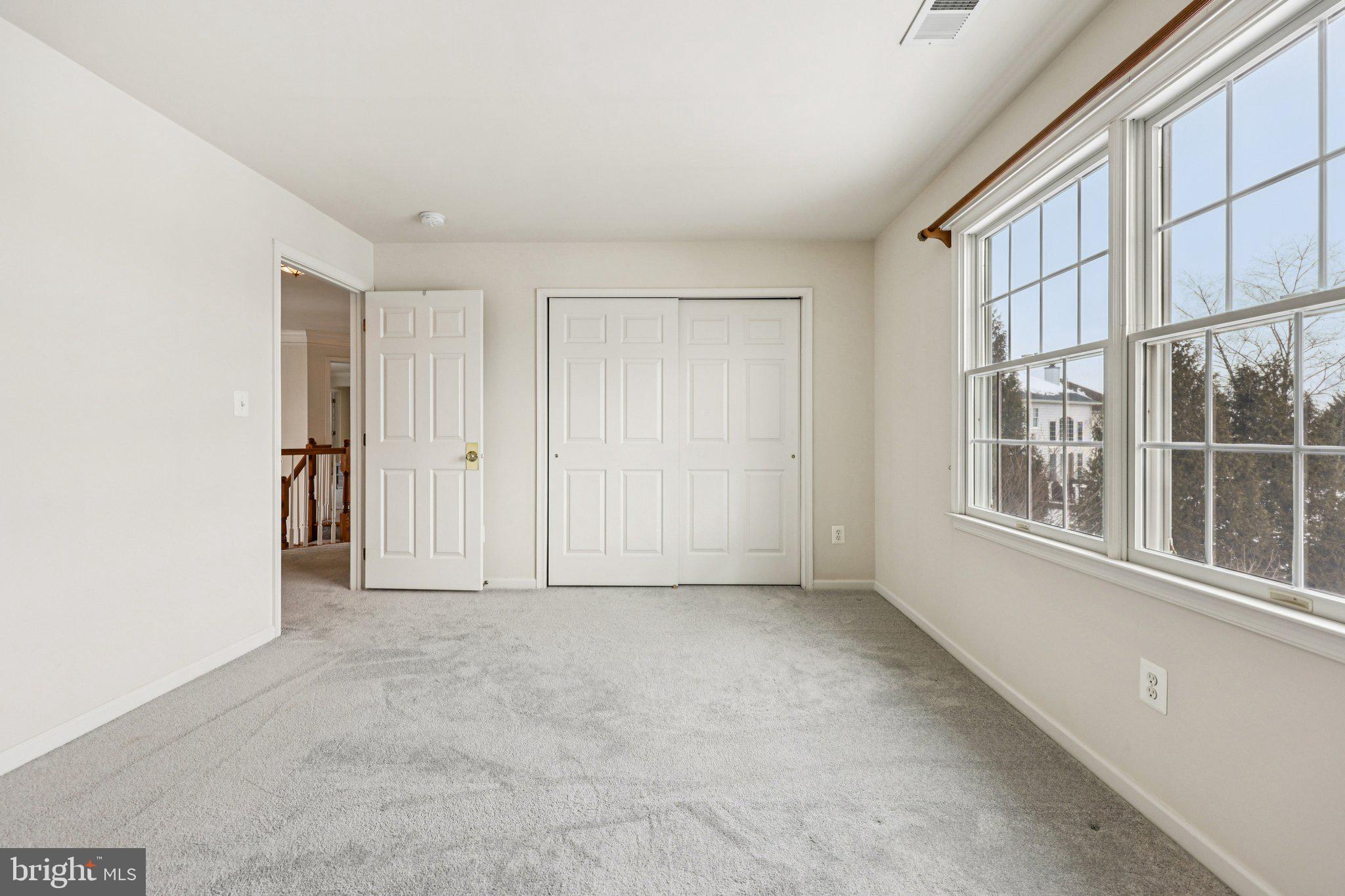 SOUTH RIDING - Residential