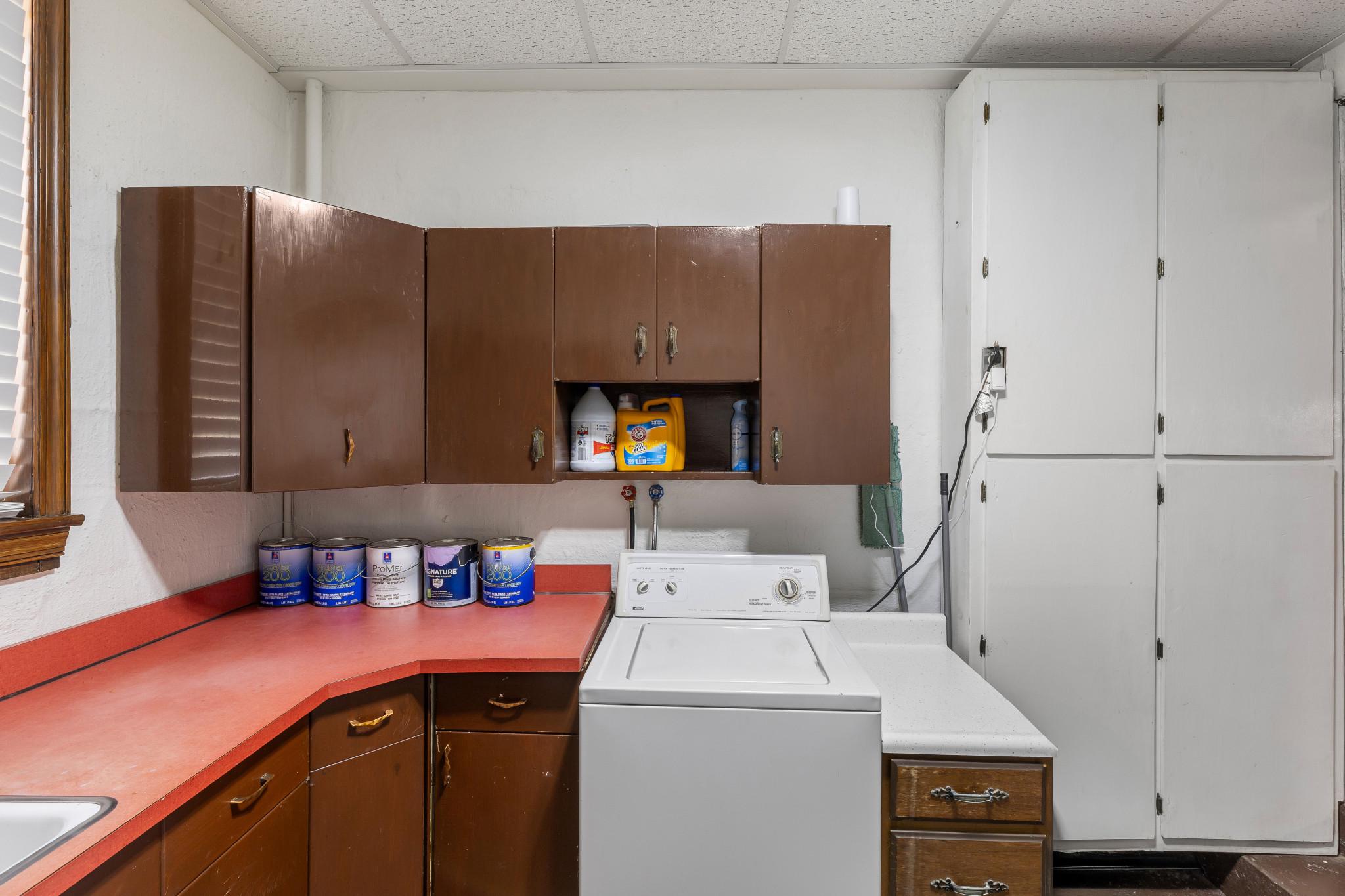 CEDARHURST - Residential