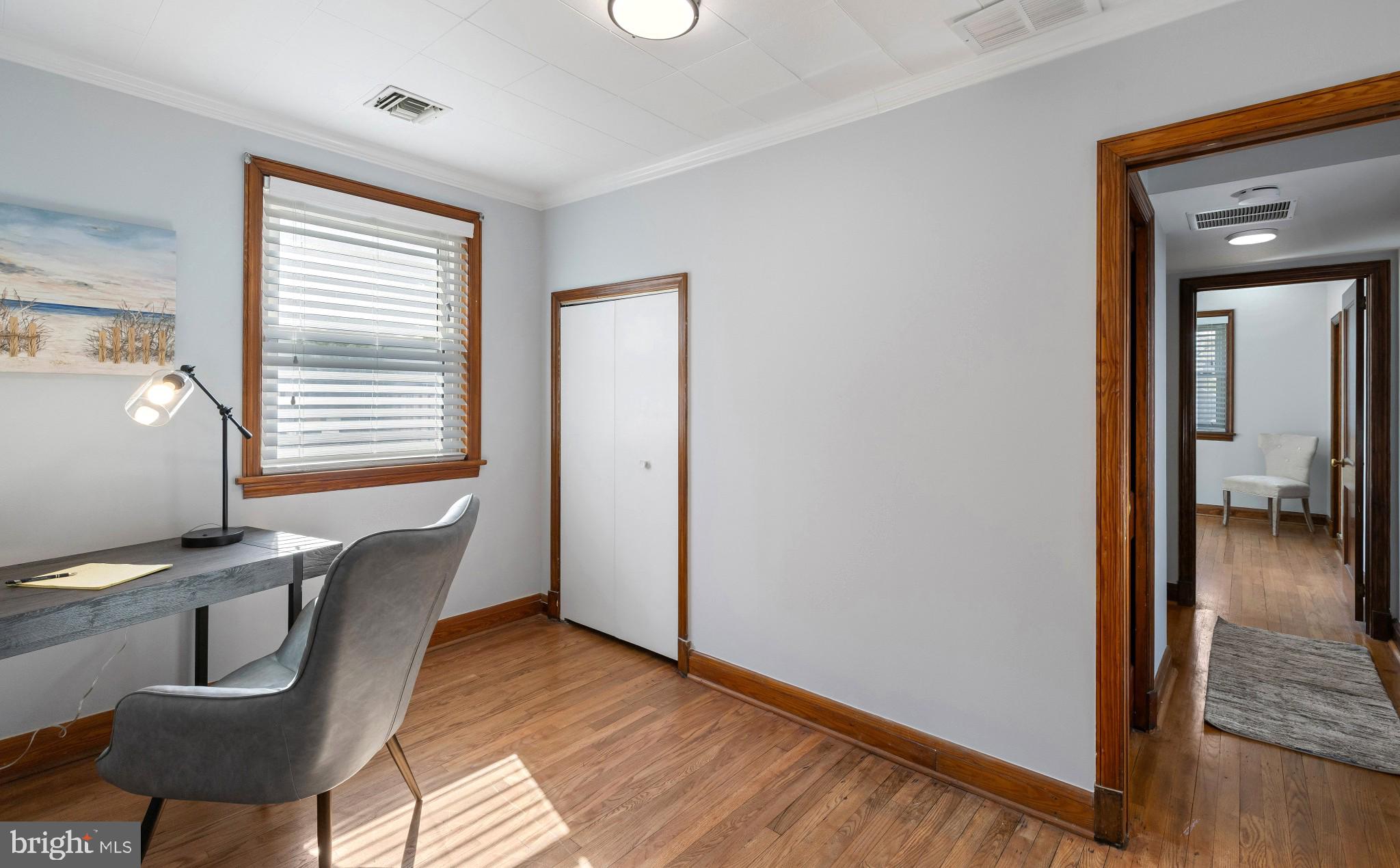 CEDARHURST - Residential