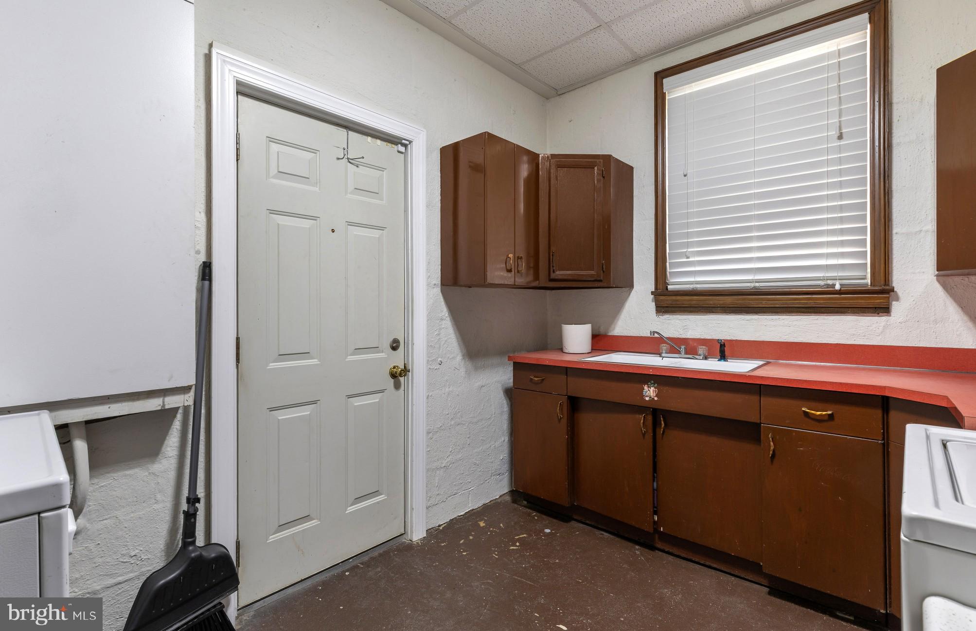 CEDARHURST - Residential