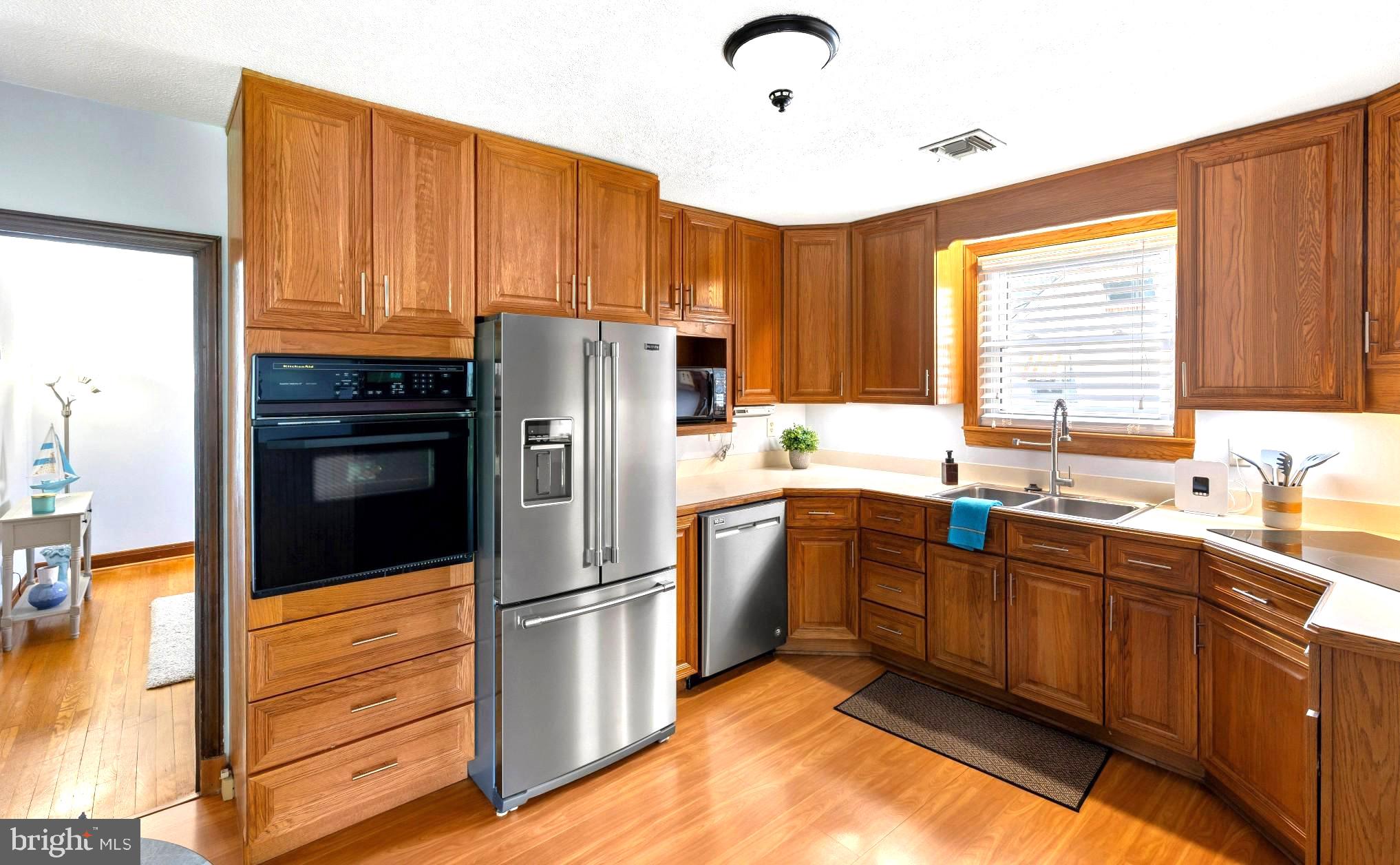 CEDARHURST - Residential