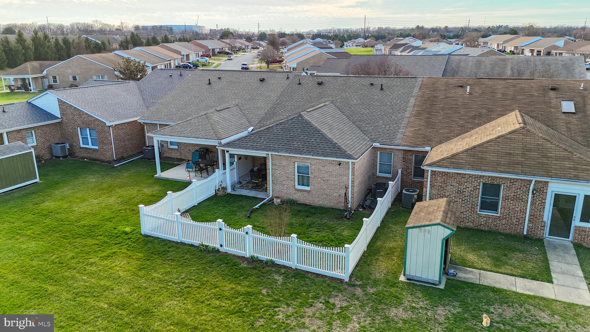 SOUTH POINTE - Residential