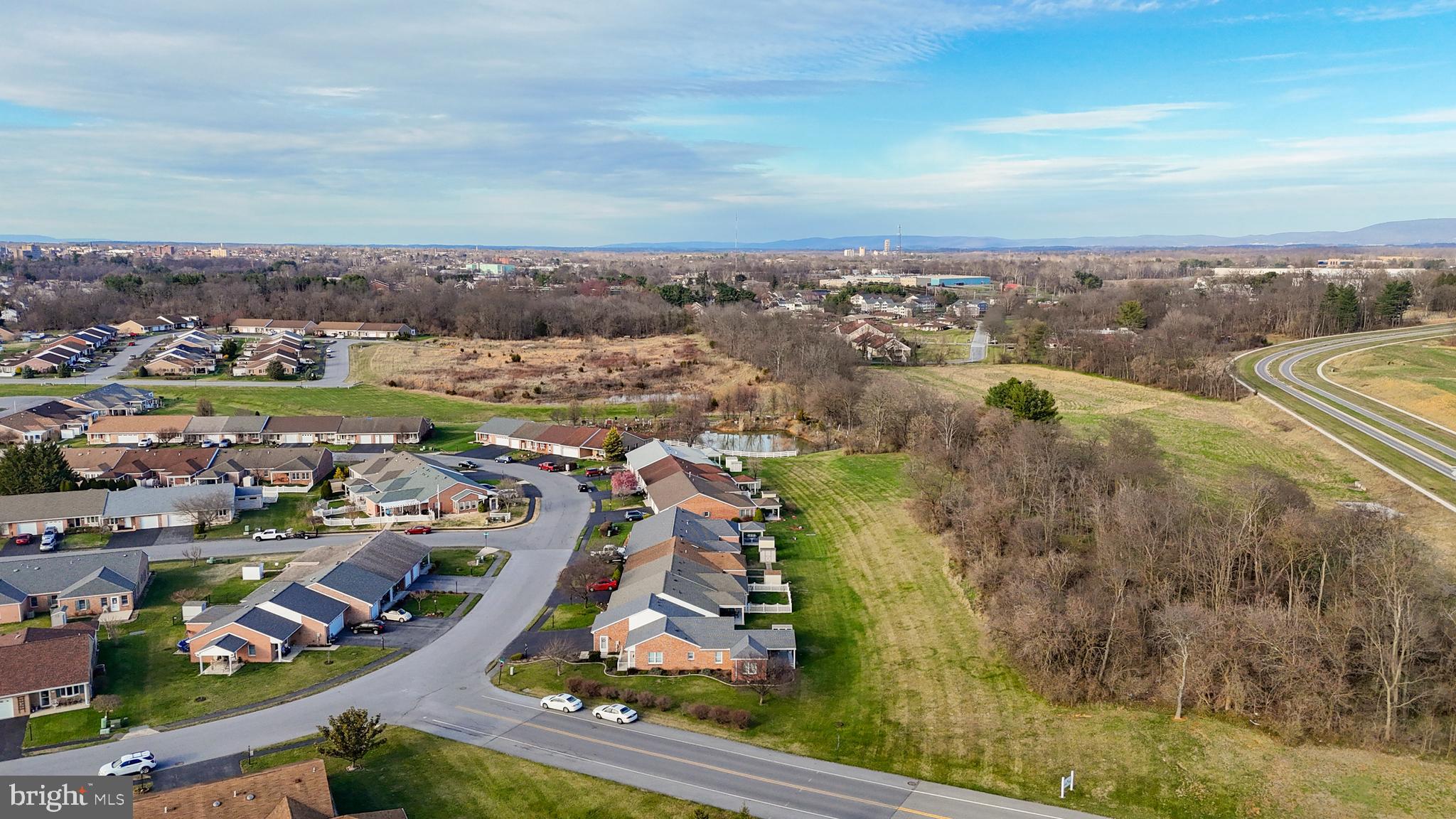 SOUTH POINTE - Residential