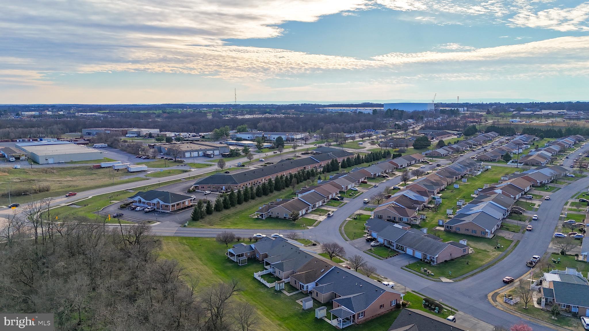 SOUTH POINTE - Residential