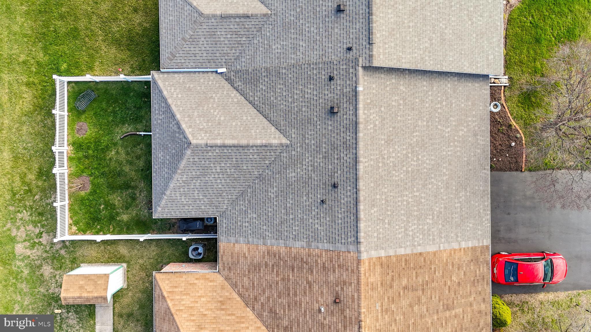 SOUTH POINTE - Residential