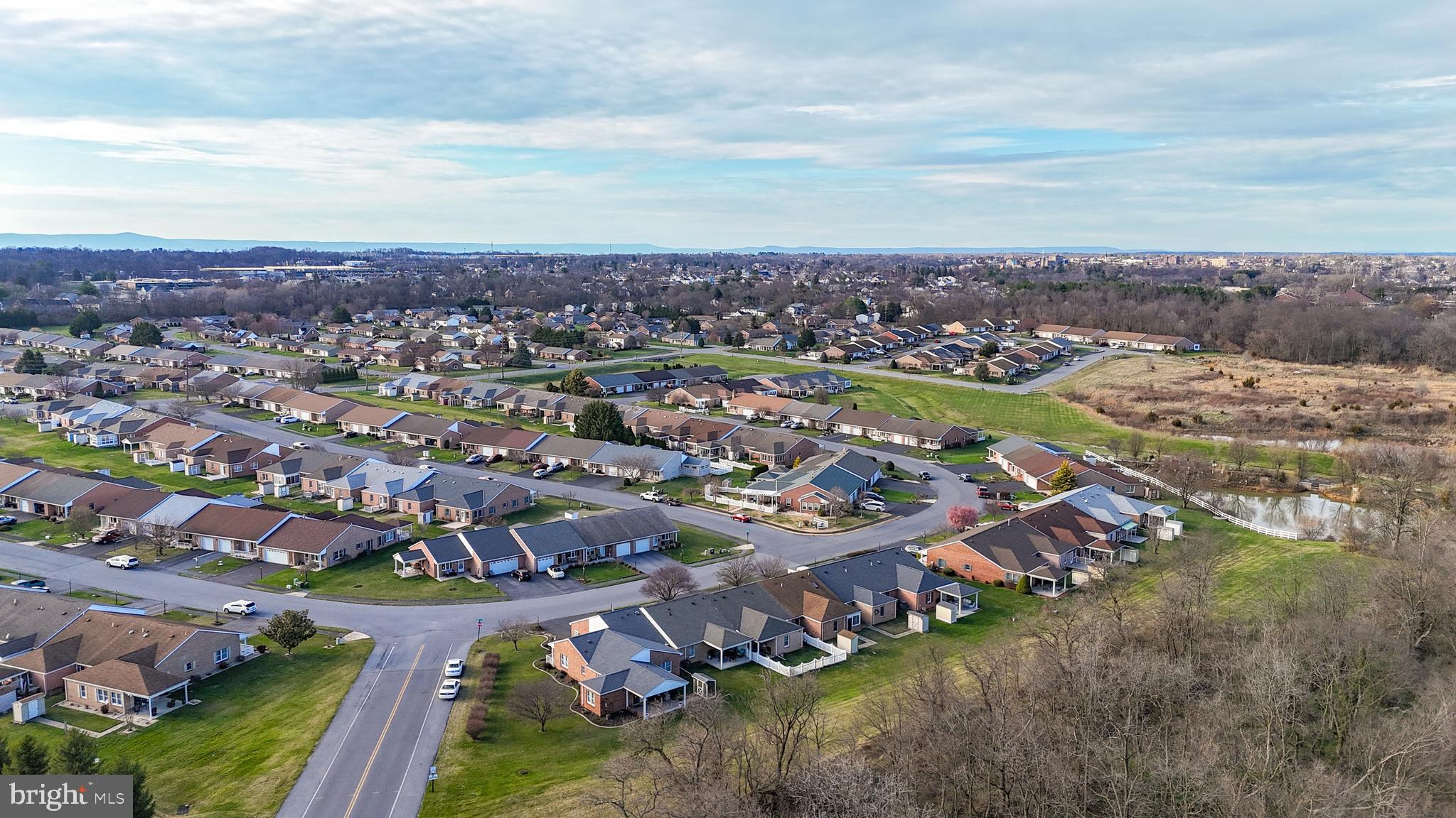 SOUTH POINTE - Residential