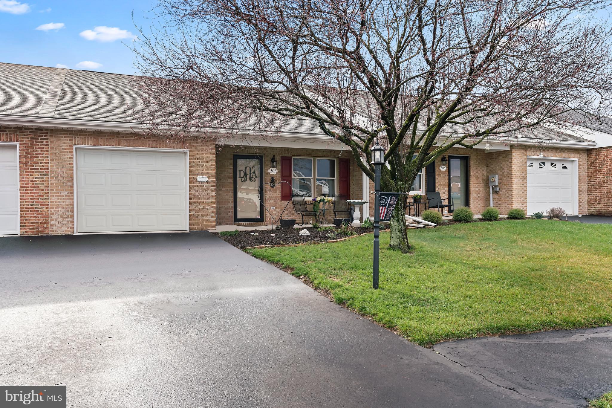 SOUTH POINTE - Residential