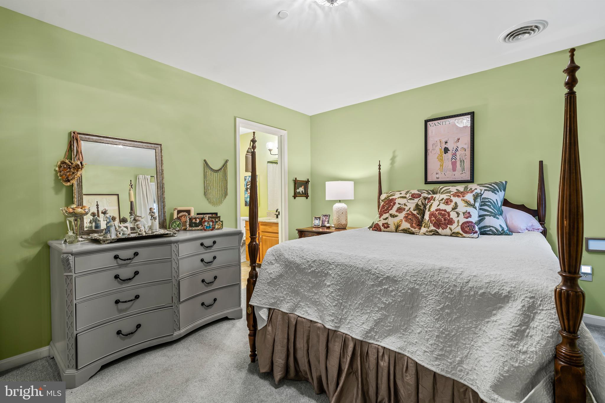 SOUTH POINTE - Residential