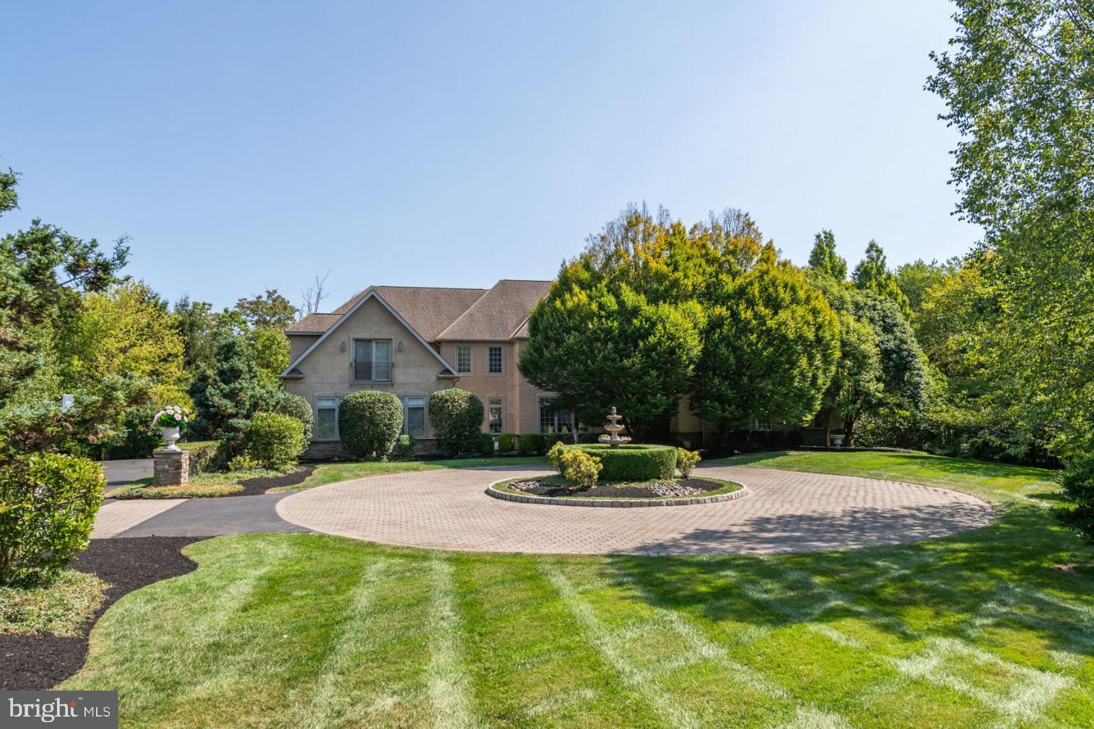 LAMPLIGHTER GLEN - Residential