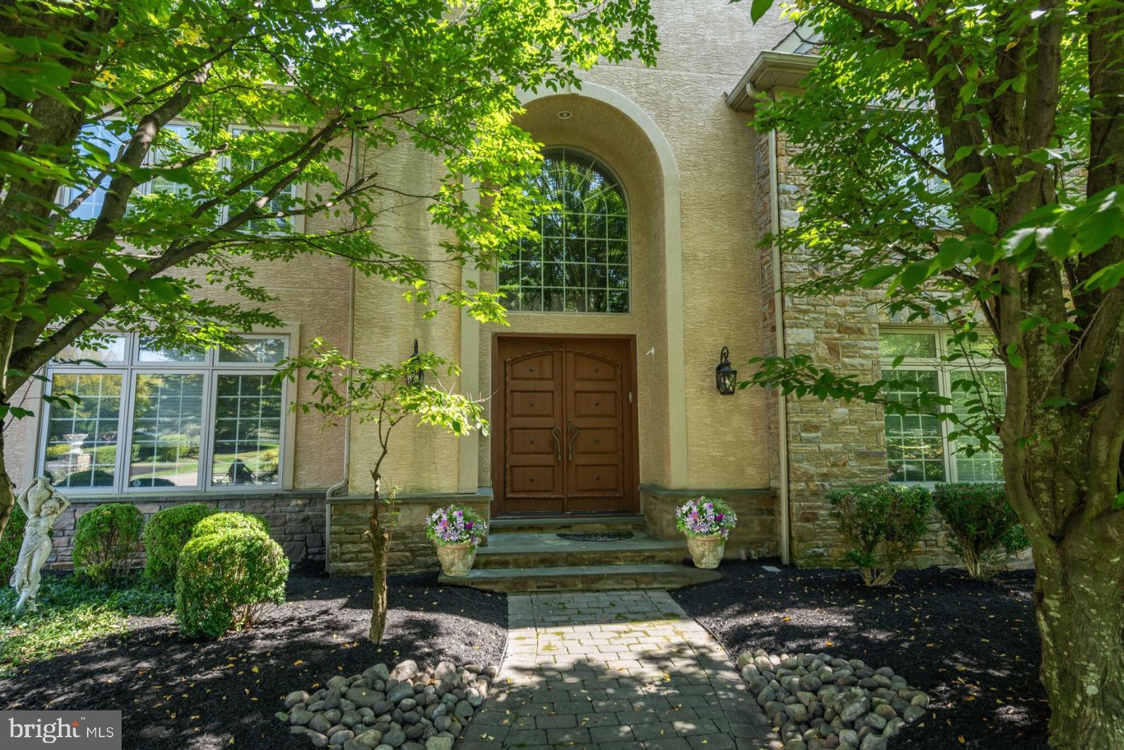 LAMPLIGHTER GLEN - Residential