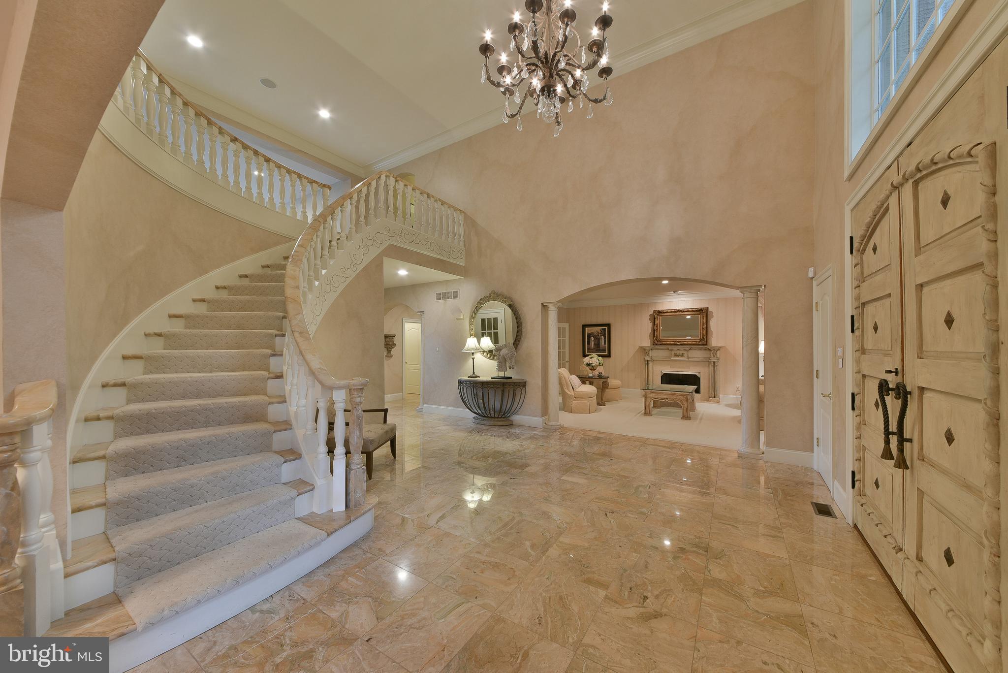 LAMPLIGHTER GLEN - Residential