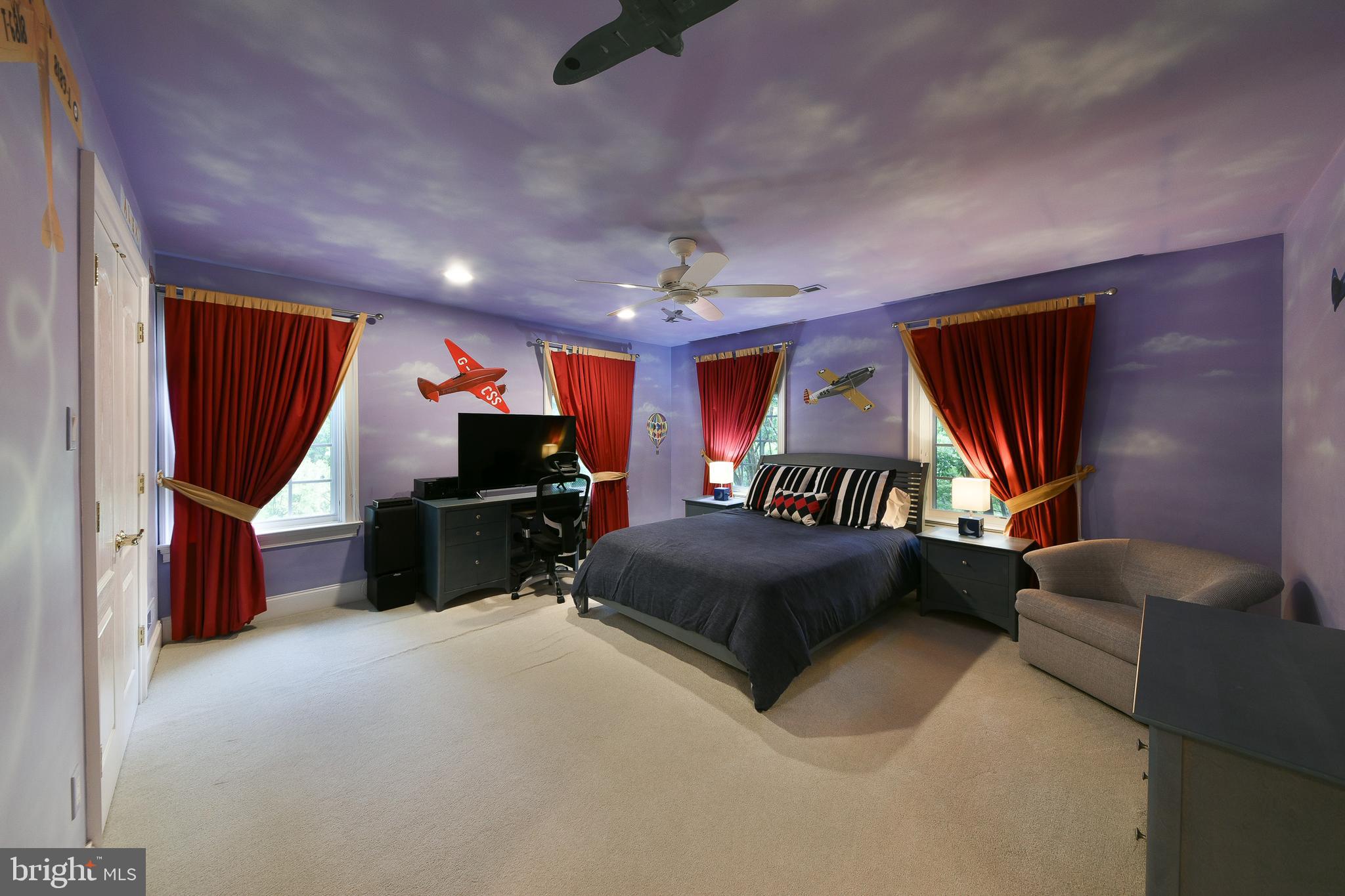 LAMPLIGHTER GLEN - Residential