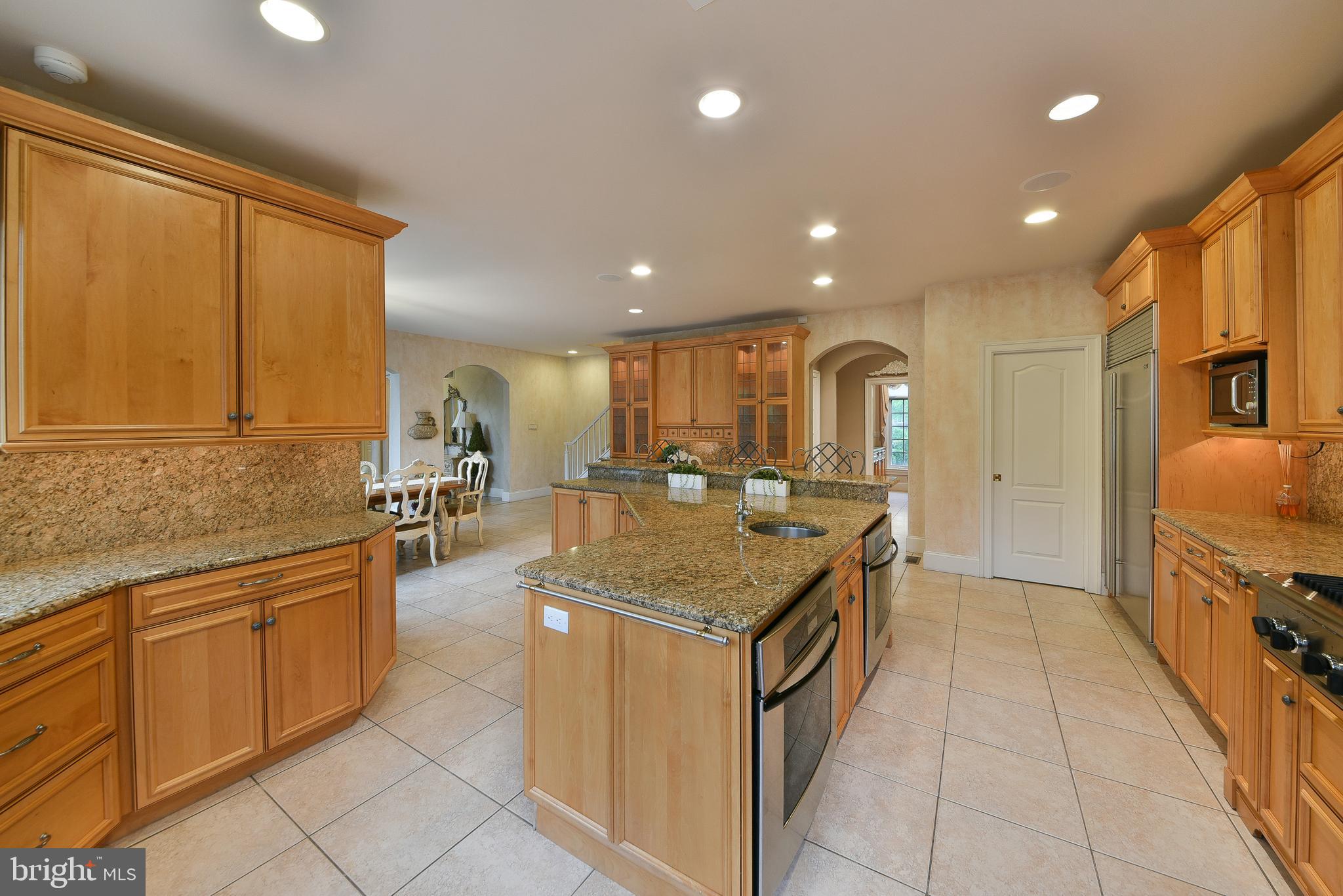 LAMPLIGHTER GLEN - Residential