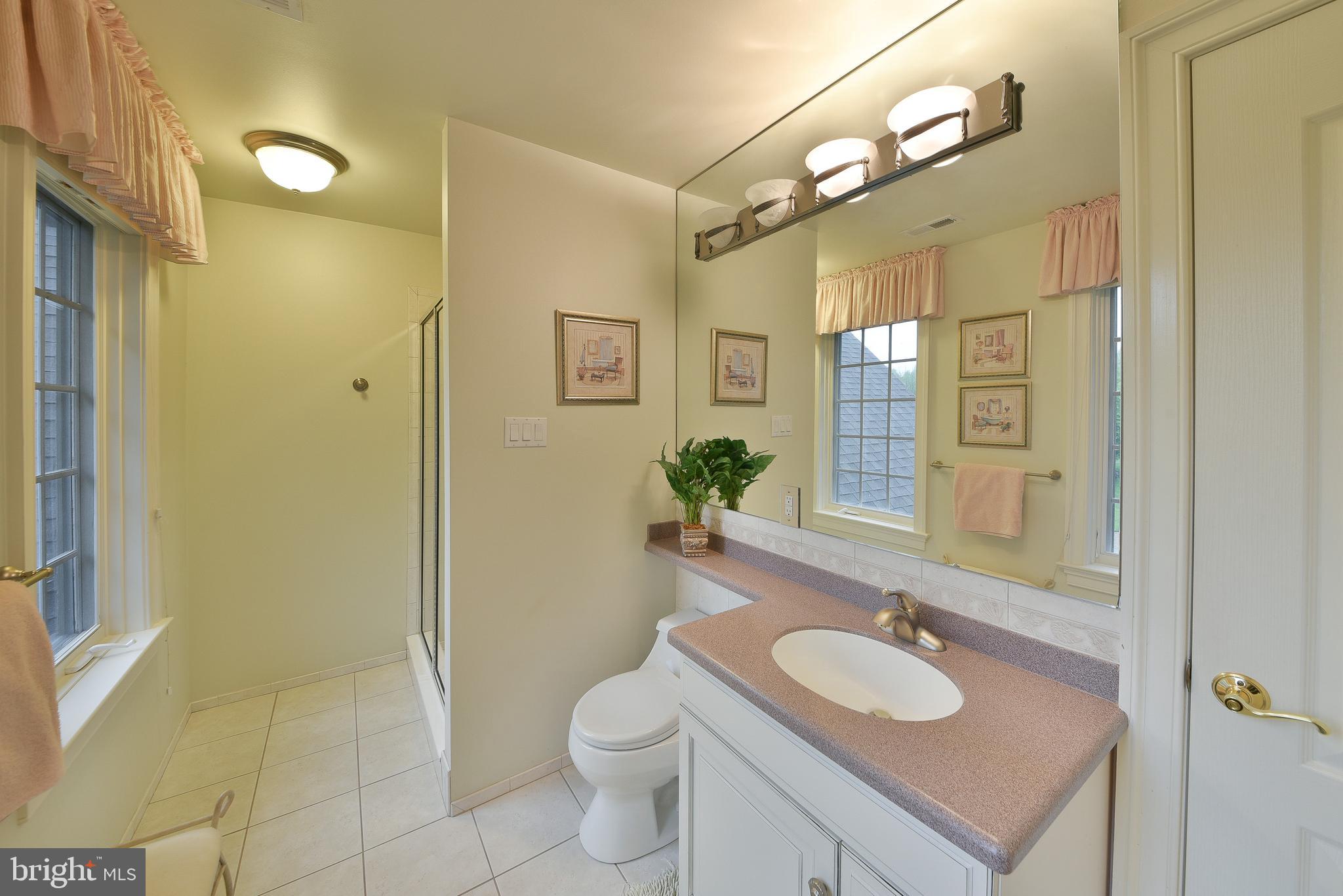 LAMPLIGHTER GLEN - Residential