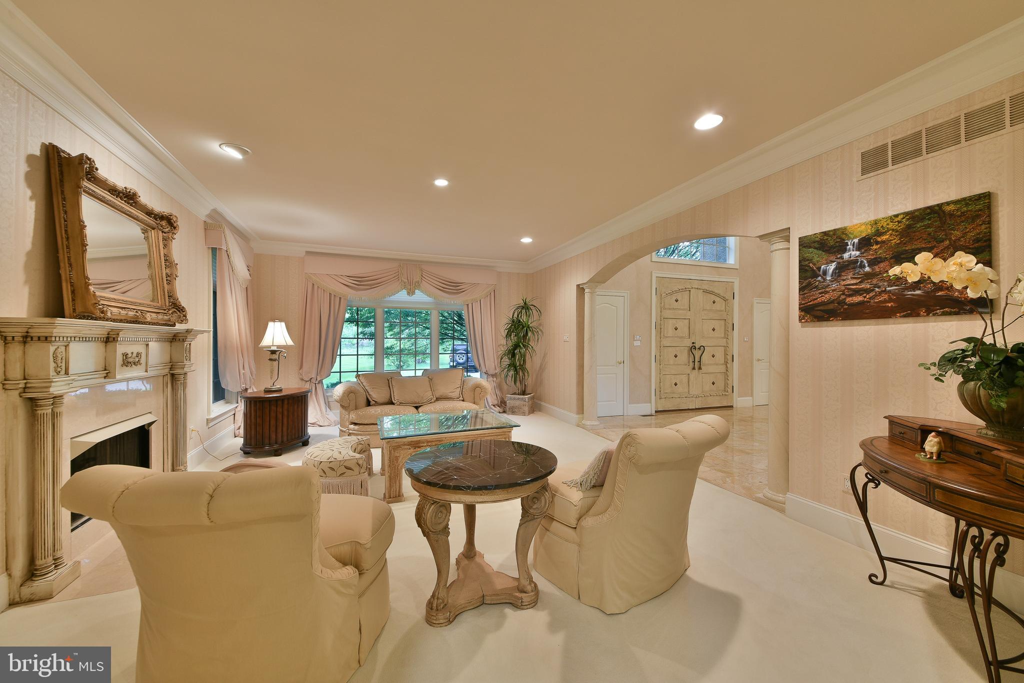 LAMPLIGHTER GLEN - Residential