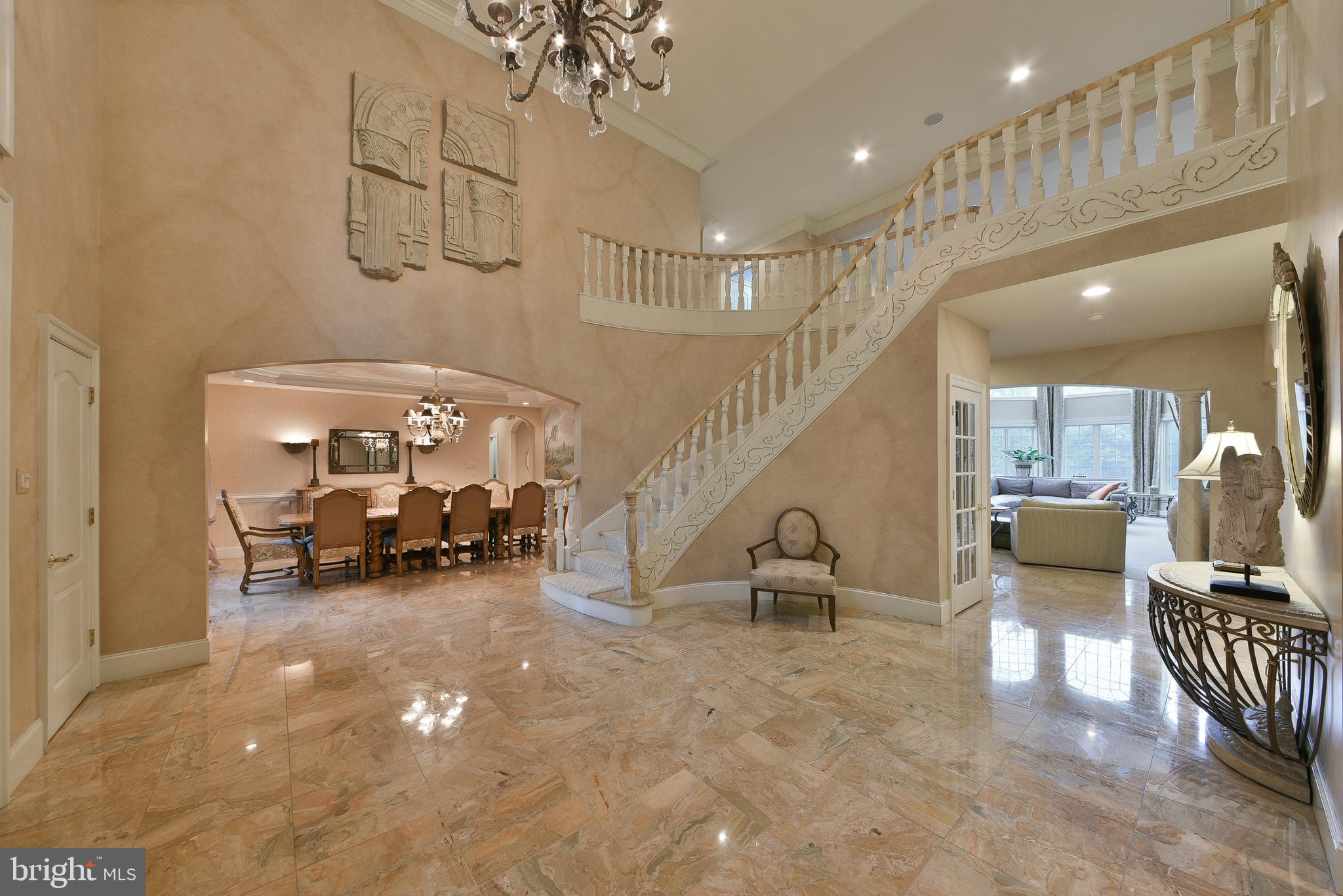 LAMPLIGHTER GLEN - Residential
