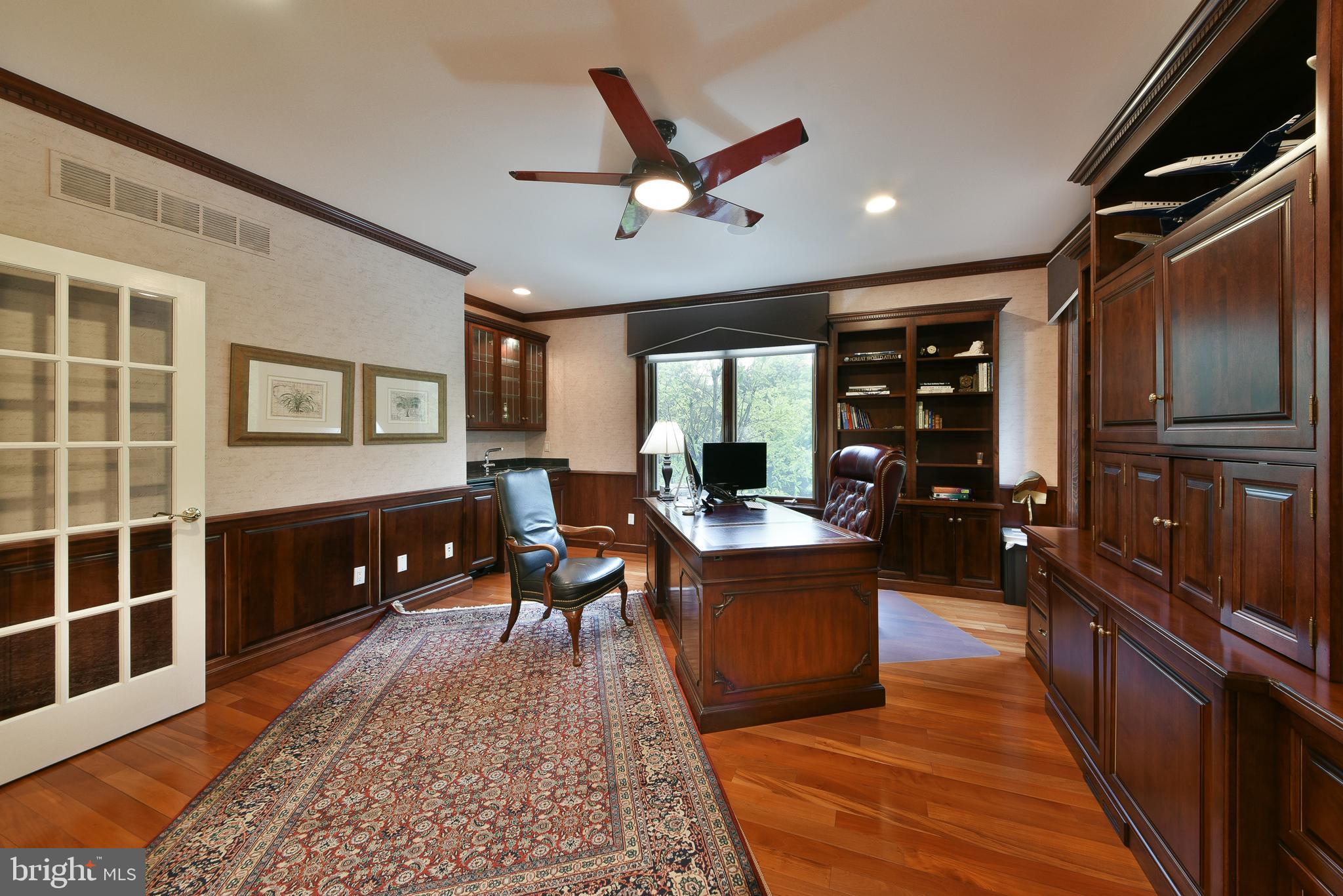 LAMPLIGHTER GLEN - Residential