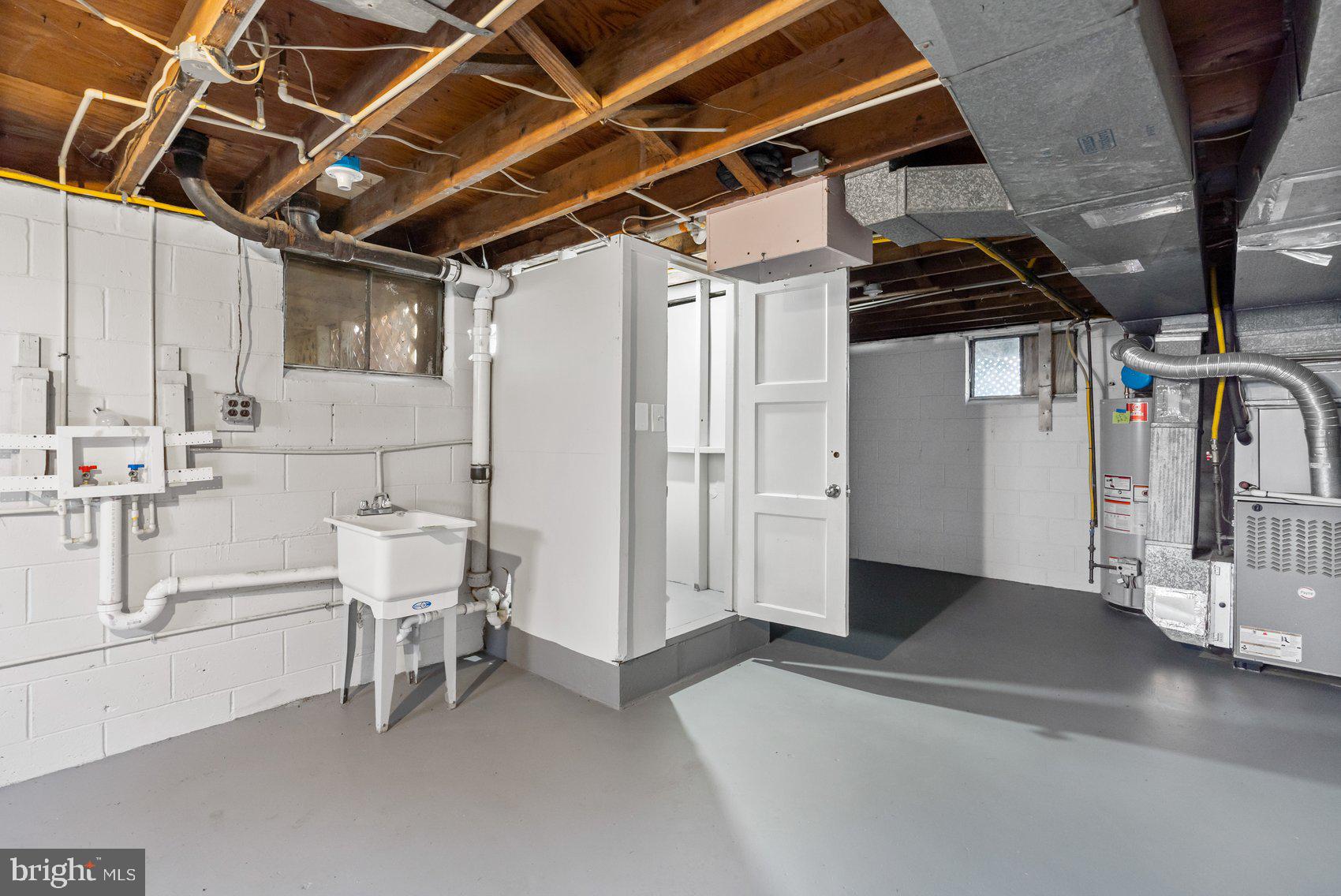 WOODLAWN HEIGHTS - Residential