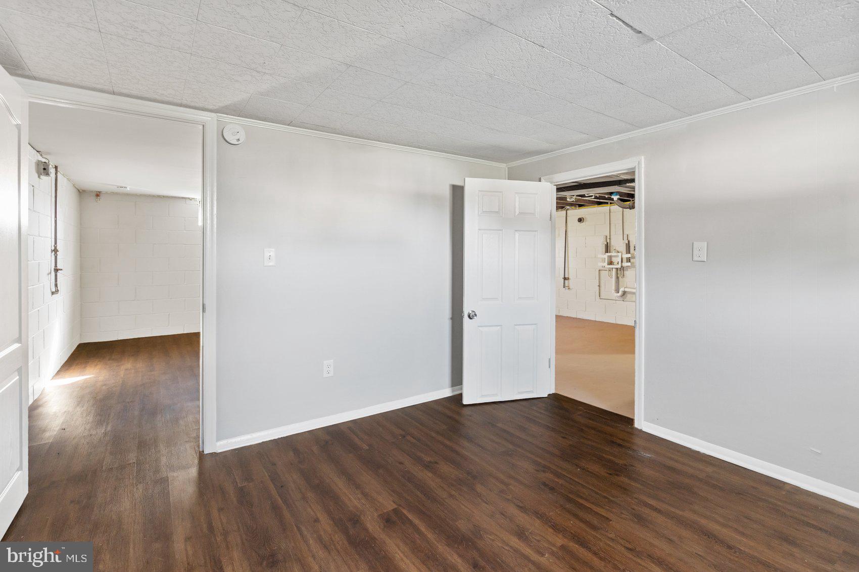 WOODLAWN HEIGHTS - Residential