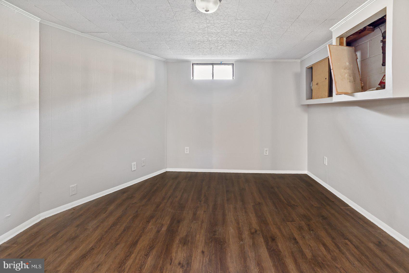 WOODLAWN HEIGHTS - Residential