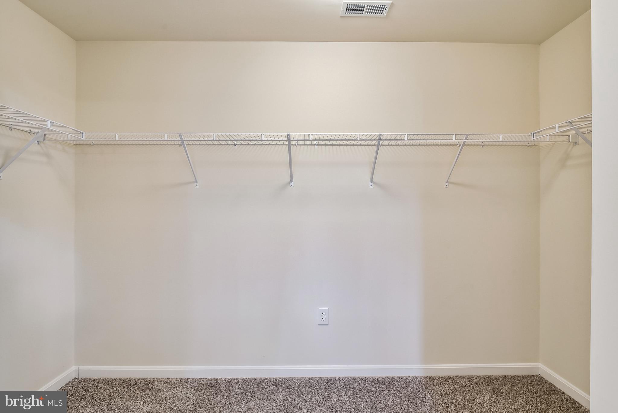 PARK CHESAPEAKE - Residential