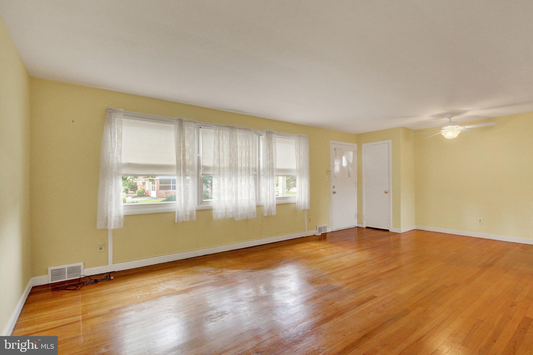 2409 CAMBRIDGE ROAD