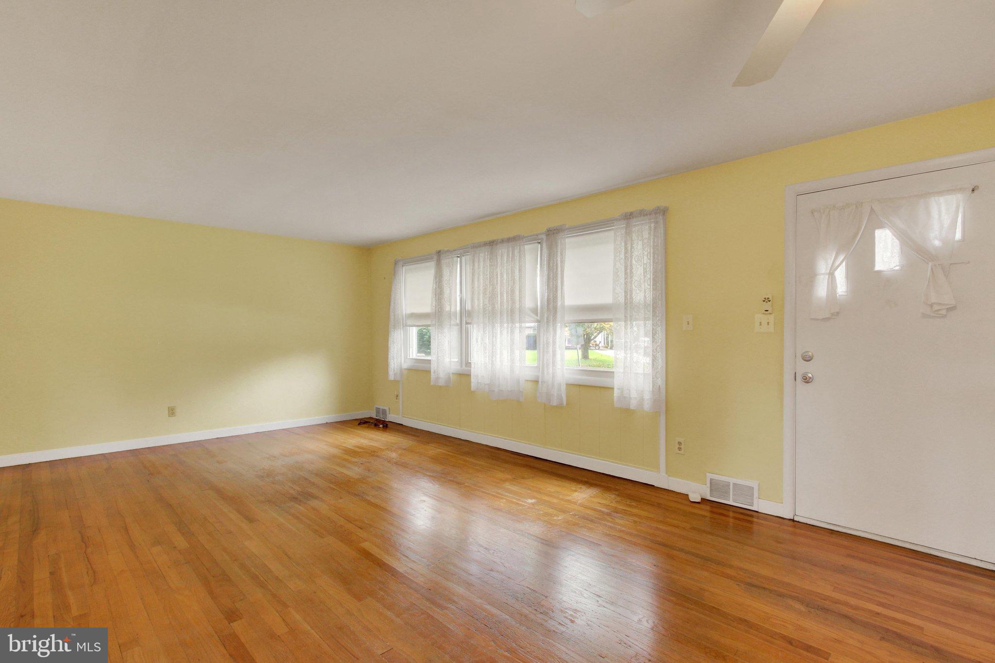 2409 CAMBRIDGE ROAD