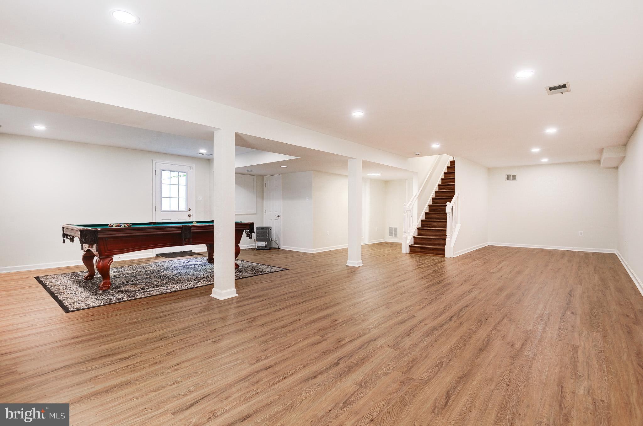 WAYSIDE - Residential