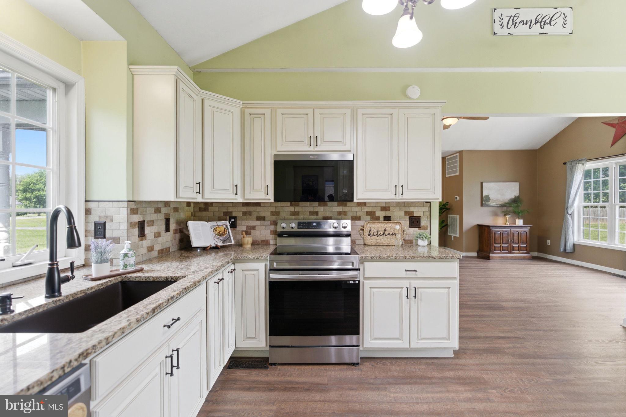 CROWN POINTE - Residential