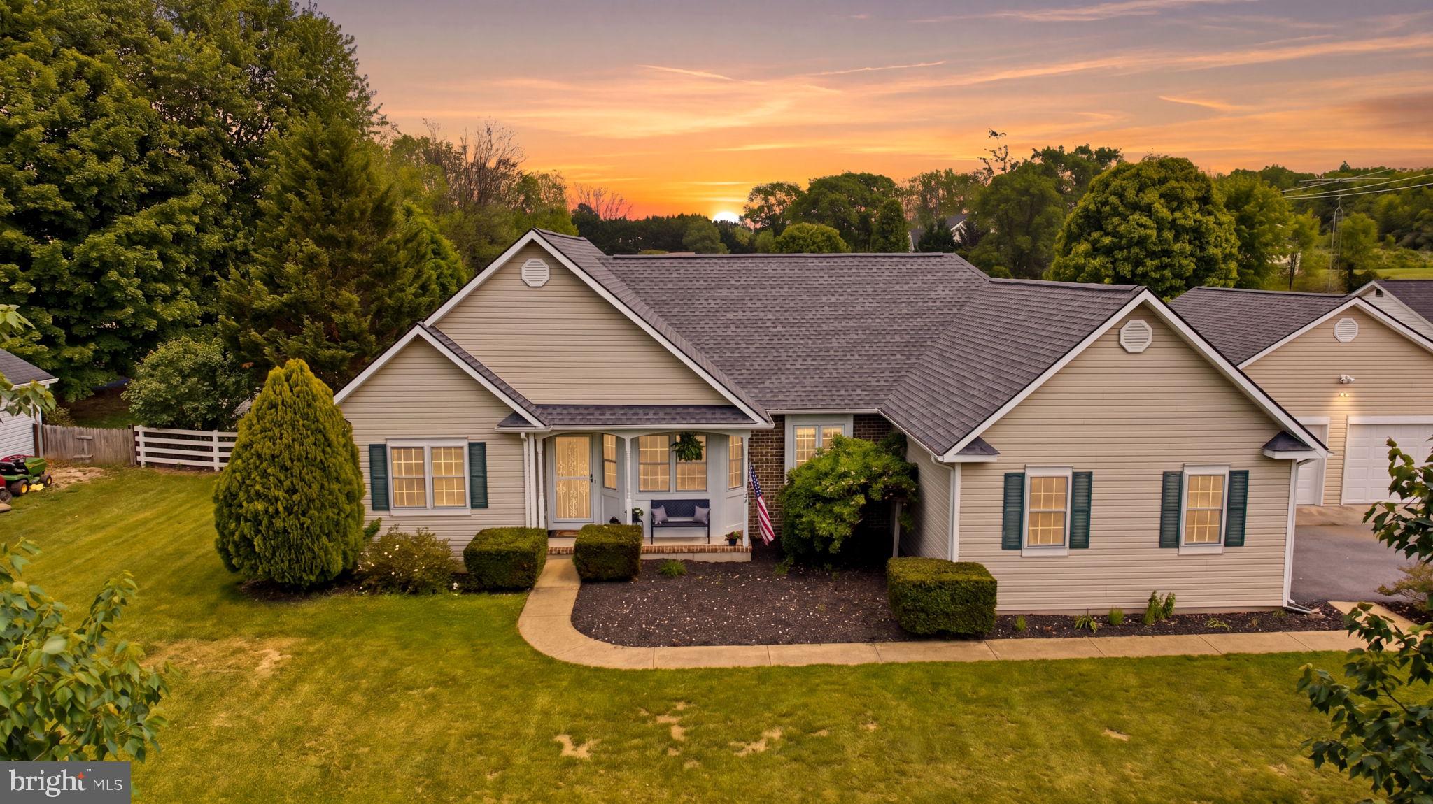 CROWN POINTE - Residential