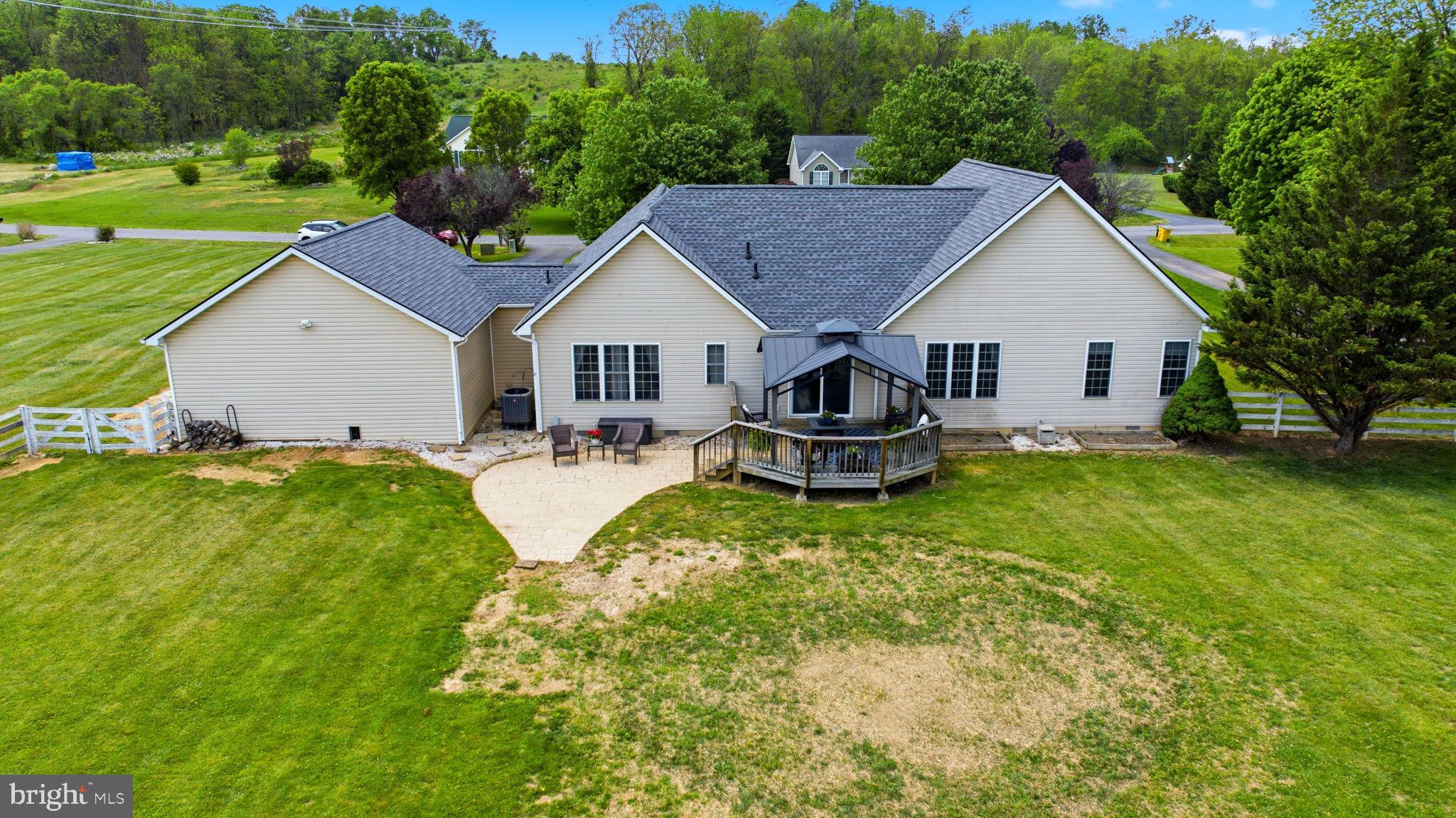 CROWN POINTE - Residential