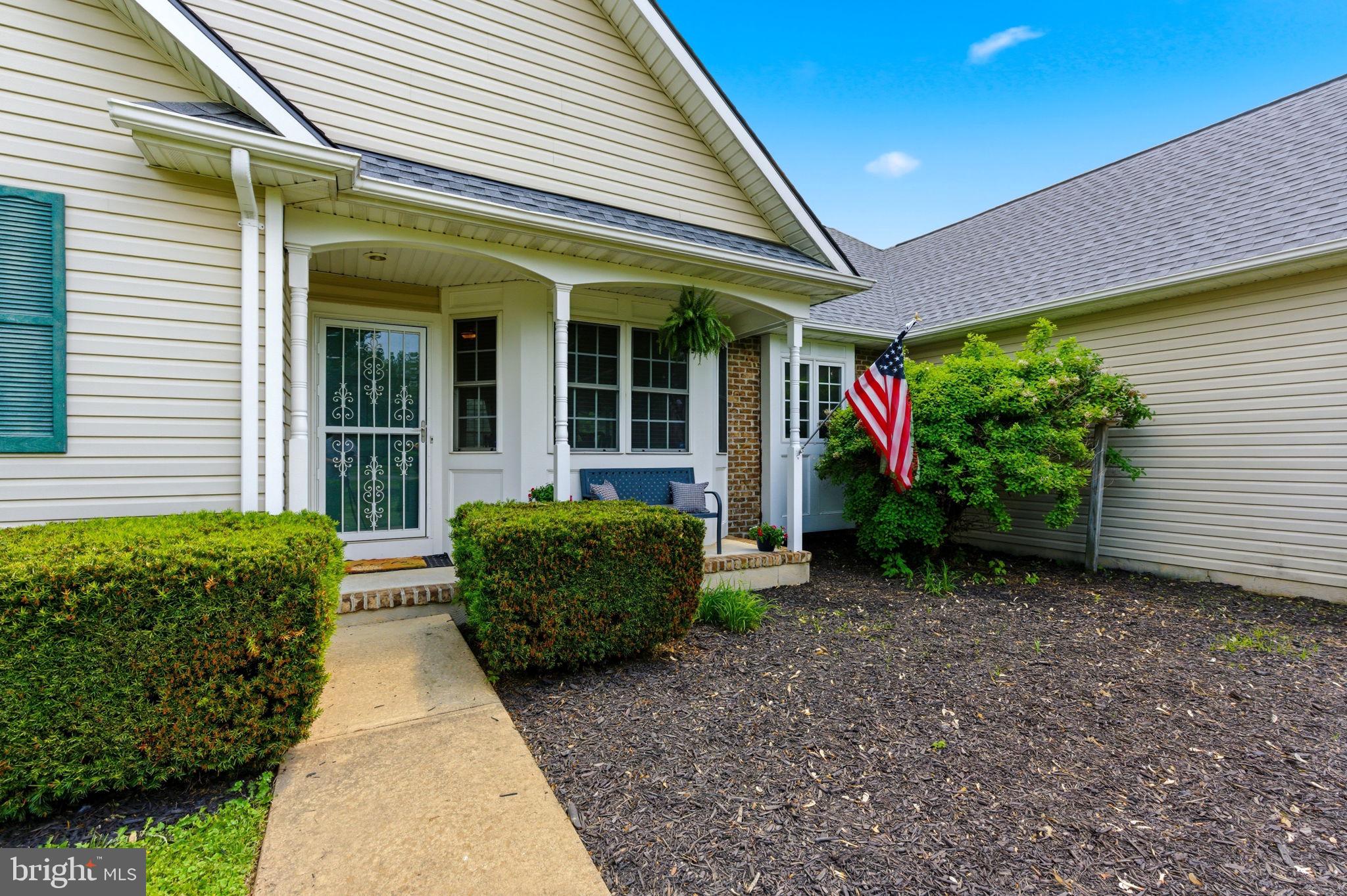 CROWN POINTE - Residential