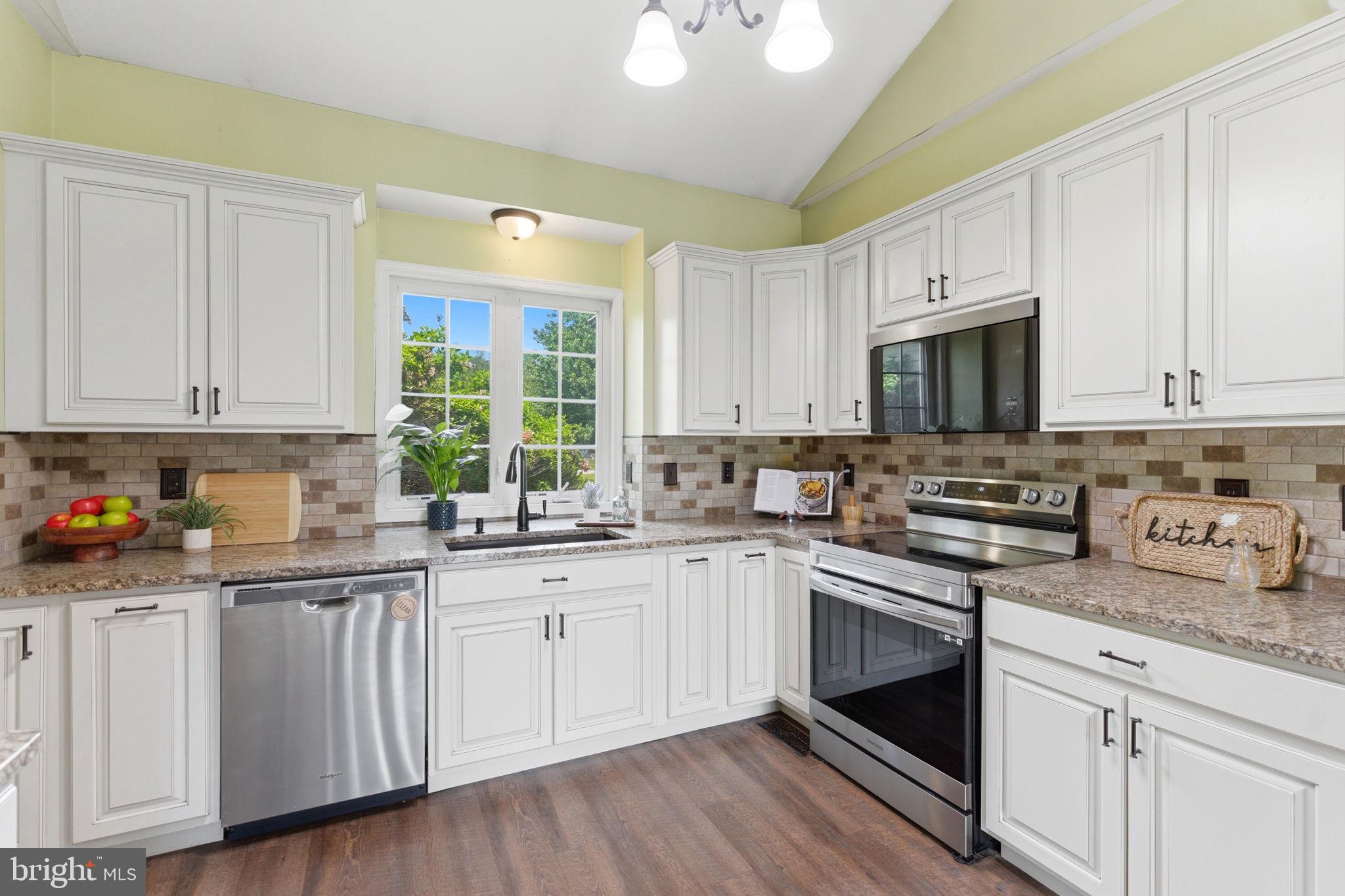 CROWN POINTE - Residential