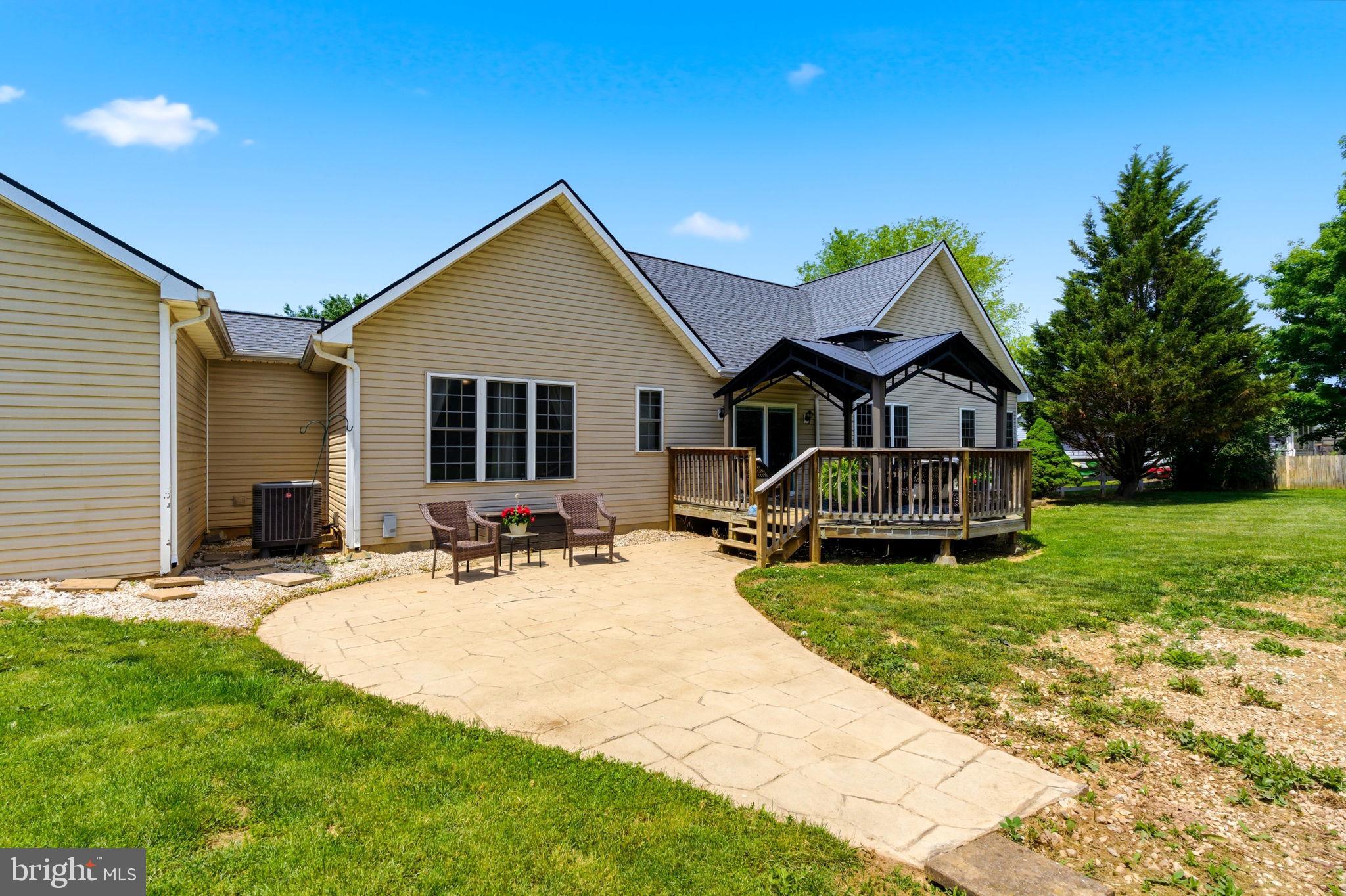 CROWN POINTE - Residential