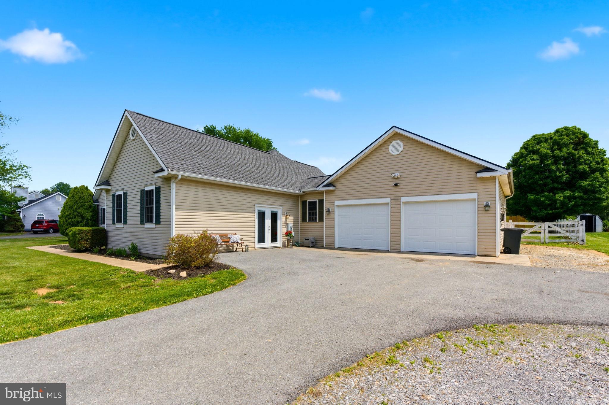 CROWN POINTE - Residential