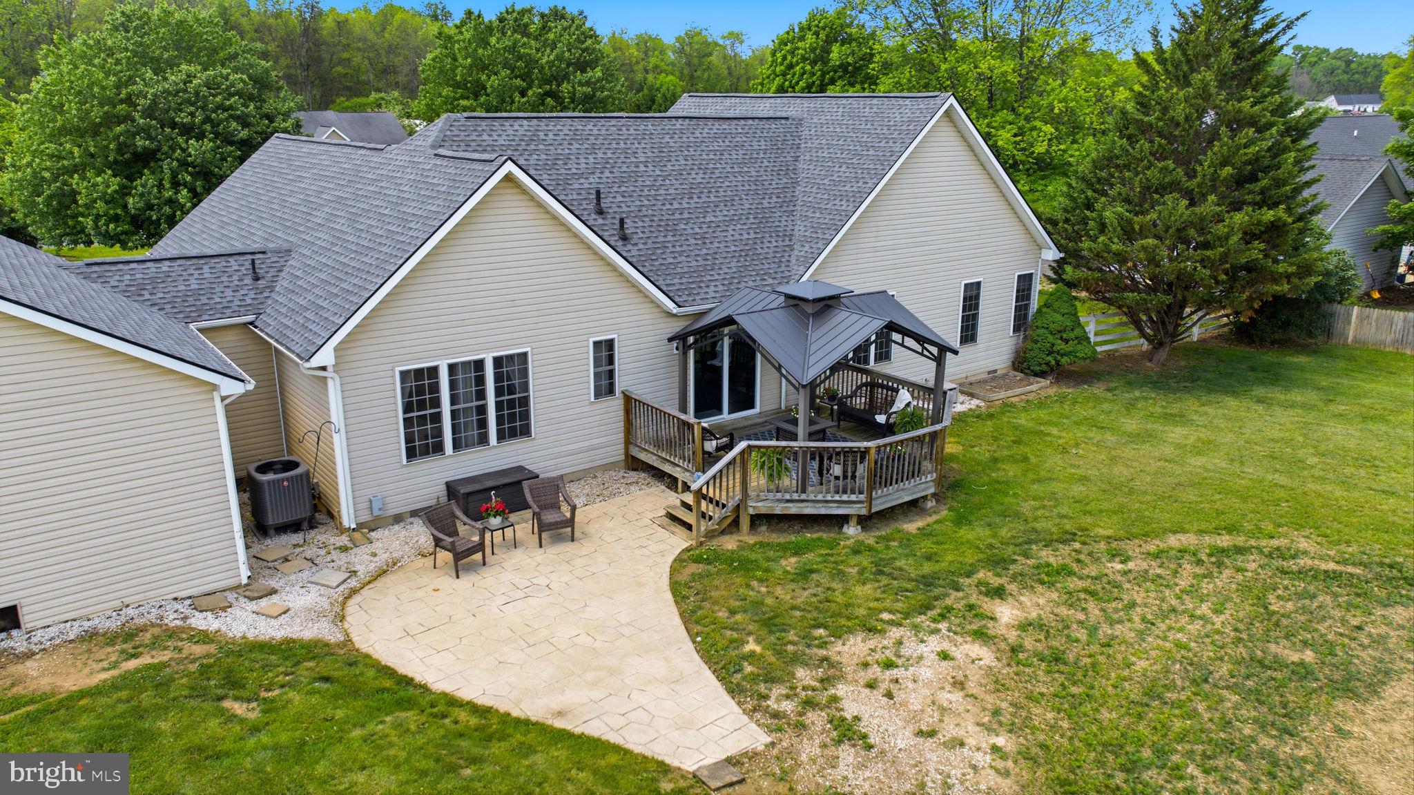 CROWN POINTE - Residential
